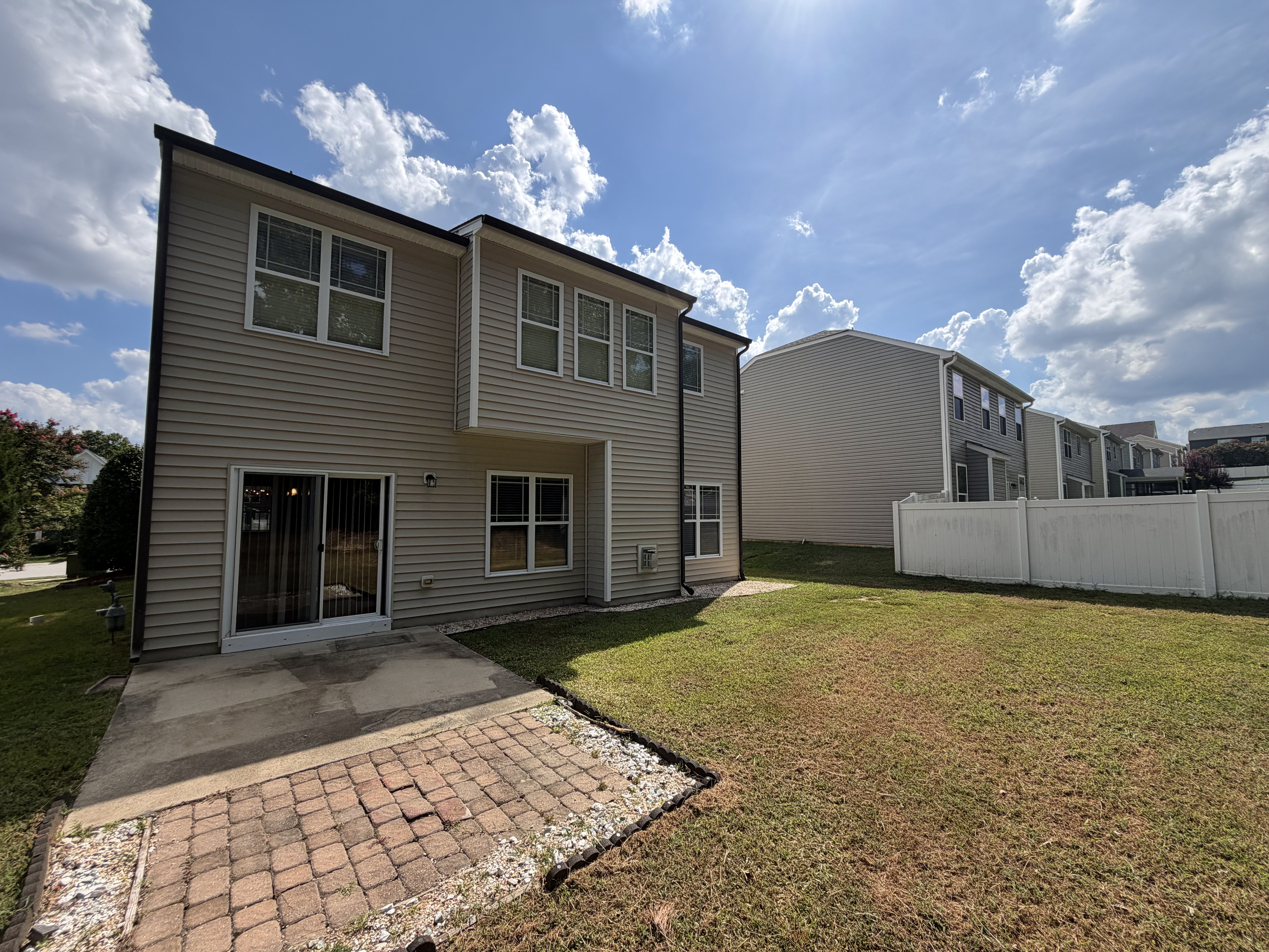Photo 5 of 17 of 4143 White Kestrel Dr, Raleigh, NC