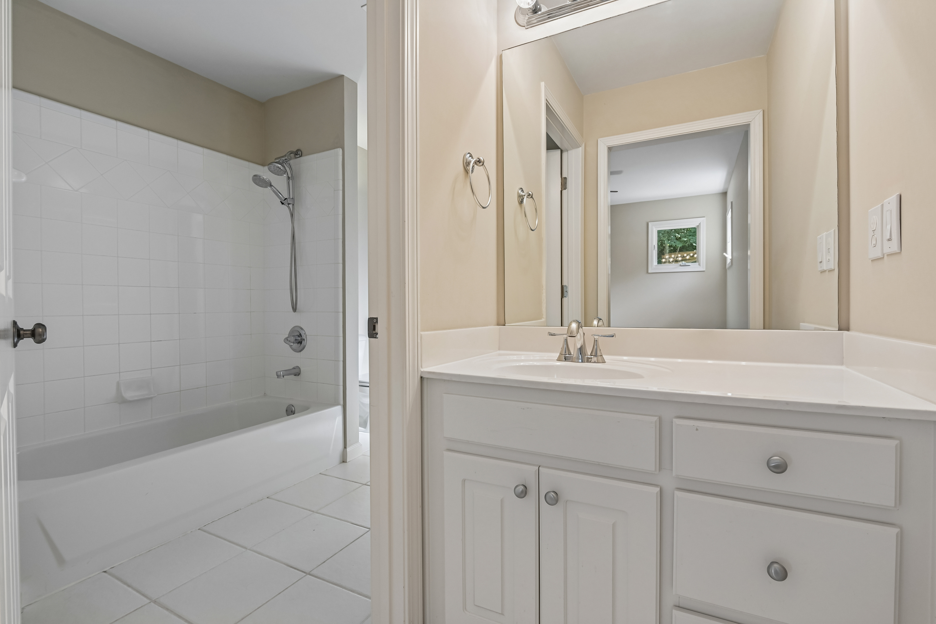 Photo 29 of 73 of 720 Barberry Dr, Alpharetta, GA