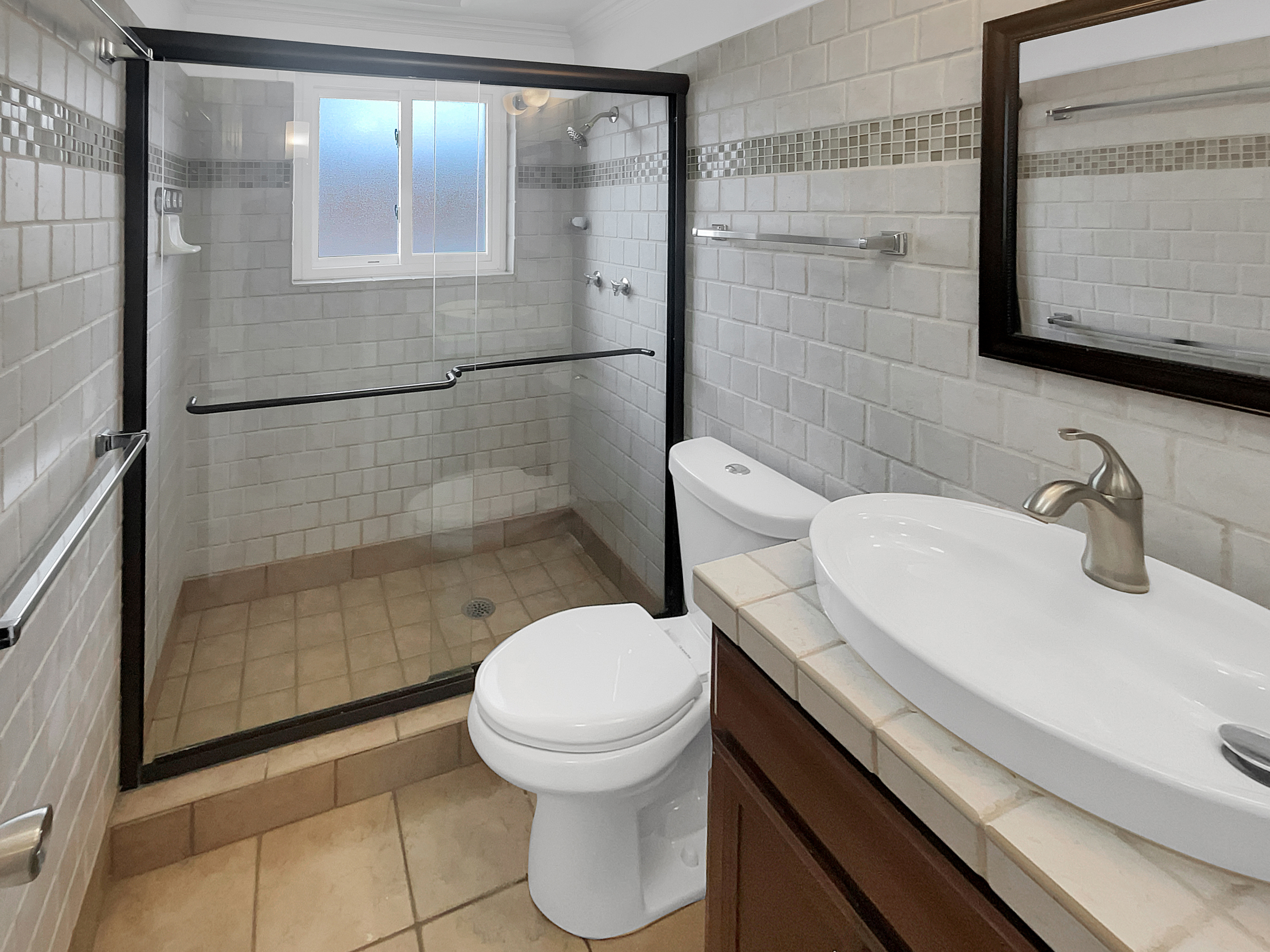 Photo 11 of 24 of 3706 N Chestnut St, Colorado Springs, CO