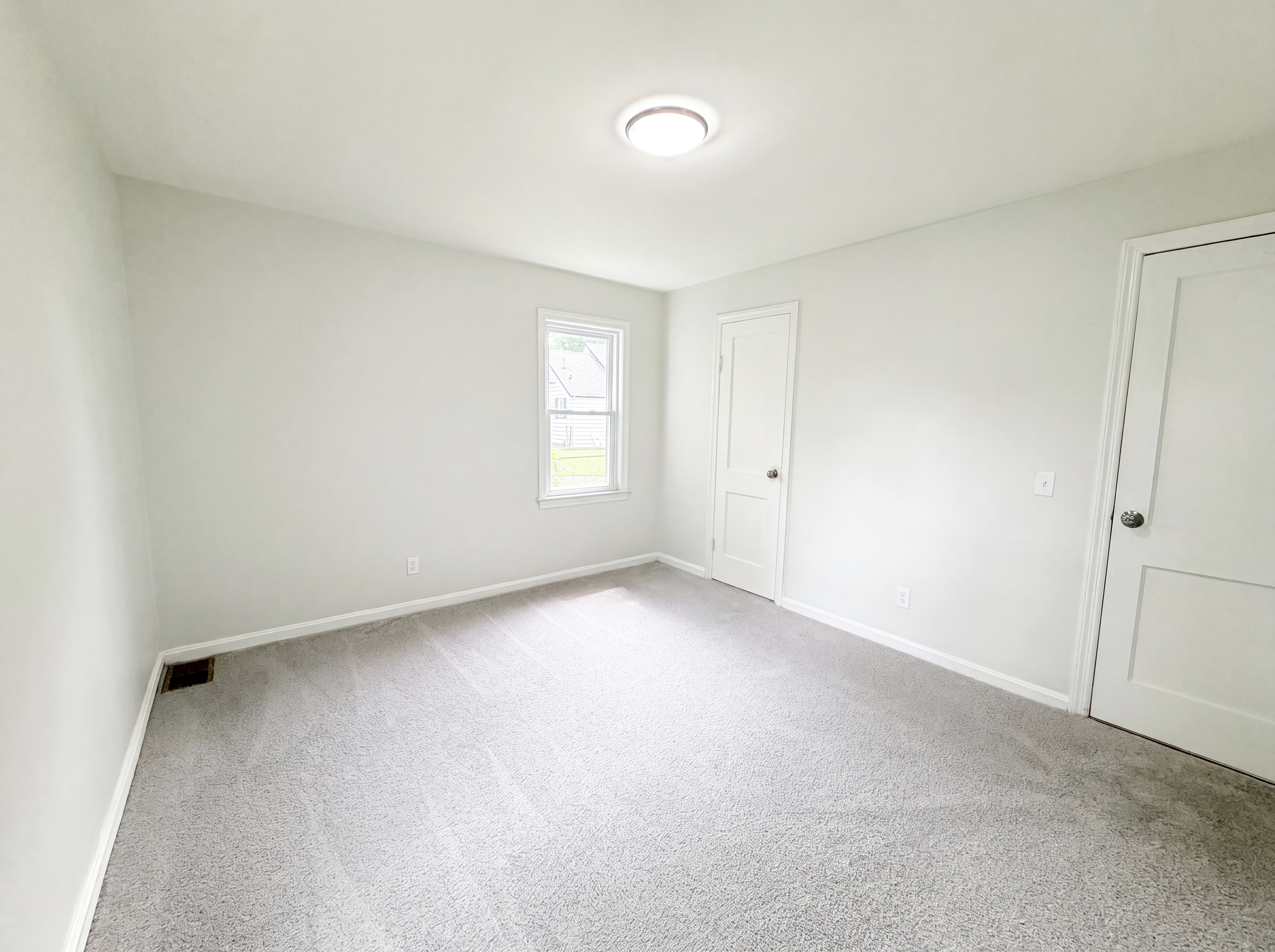 Photo 13 of 17 of 820 Lilly Ln, Cincinnati, OH