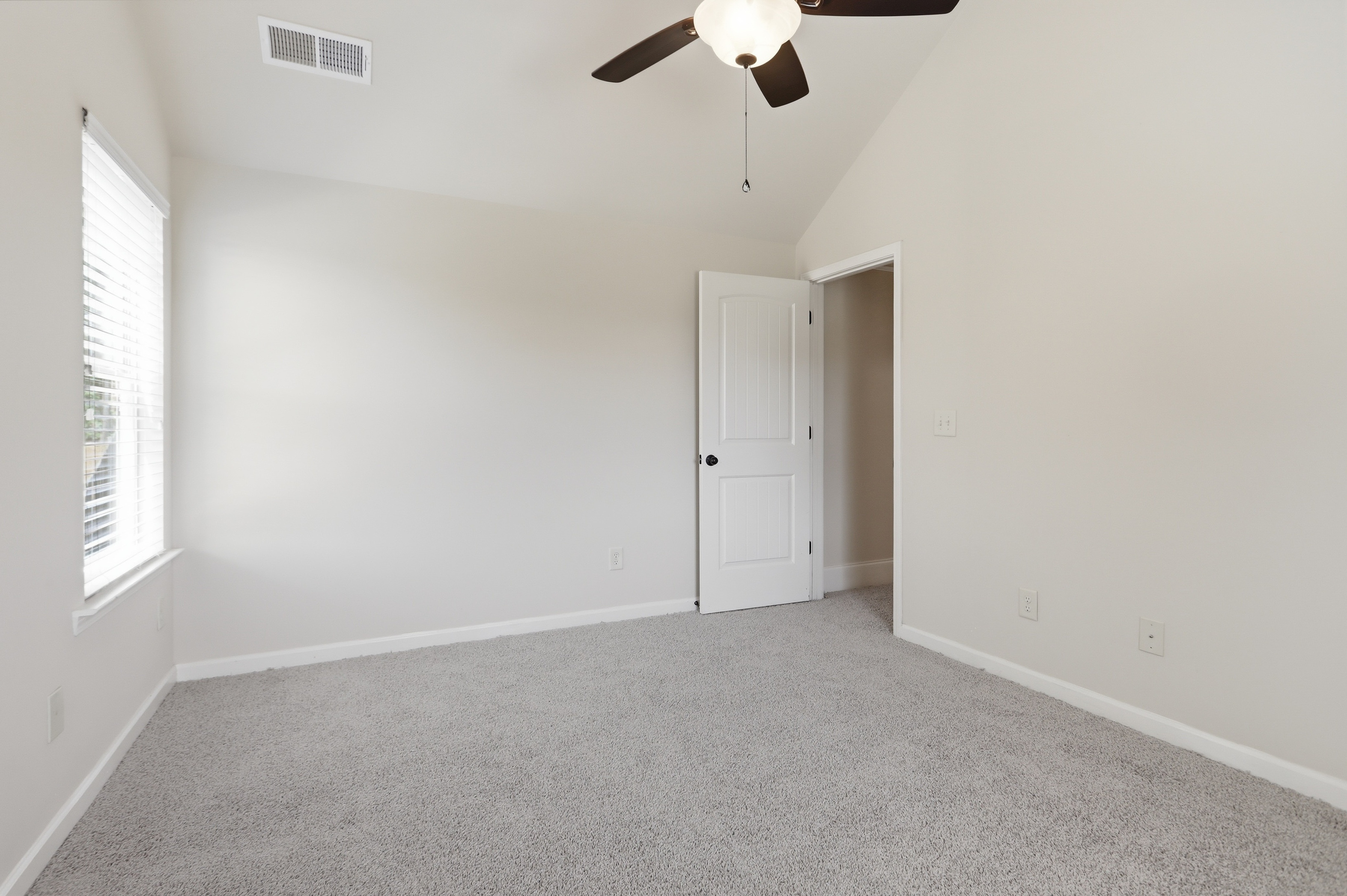 Photo 23 of 44 of 157 Ashbury Cir, Dallas, GA
