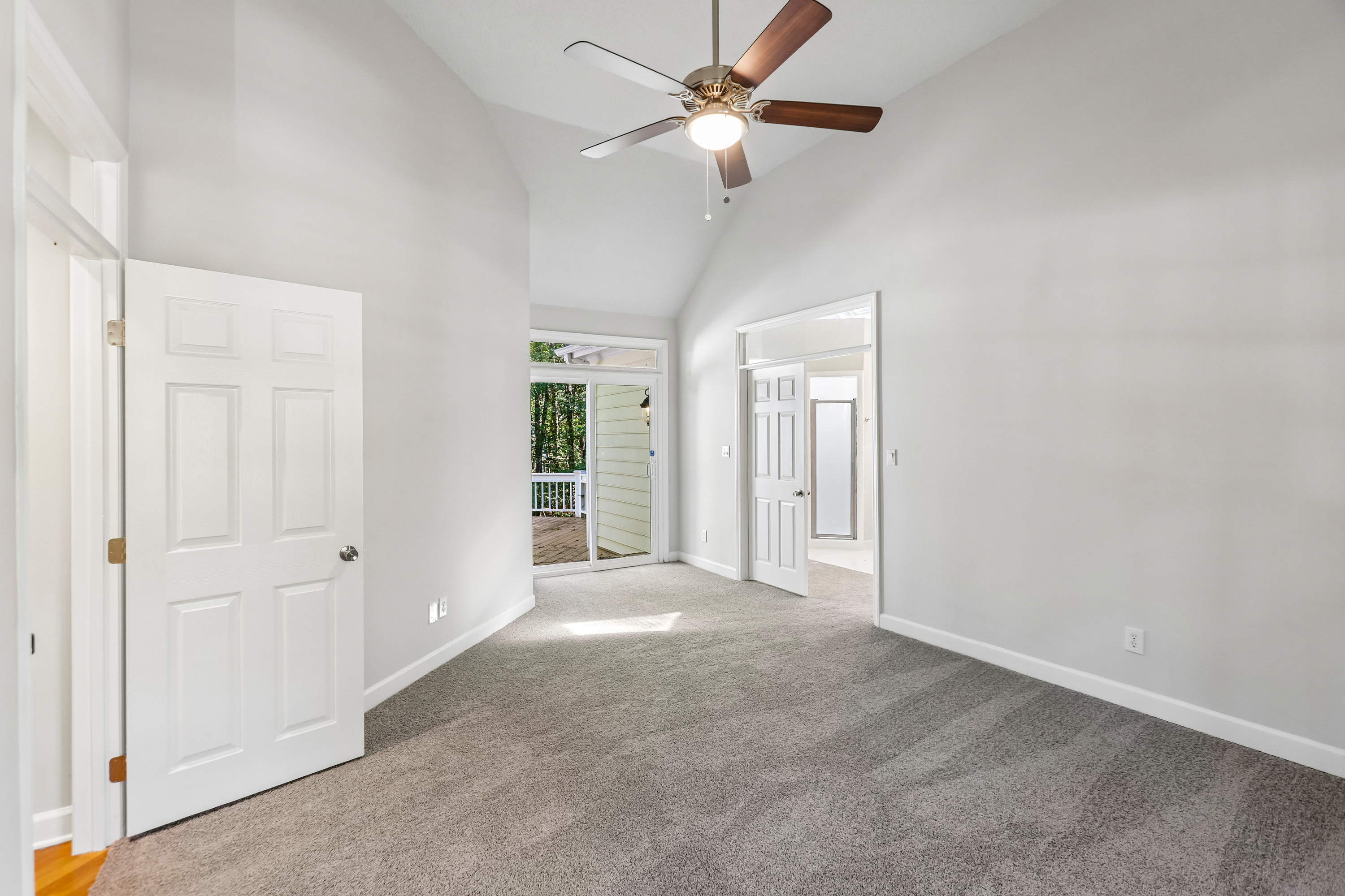 Photo 4 of 40 of 6104 Crupper Ct, Raleigh, NC
