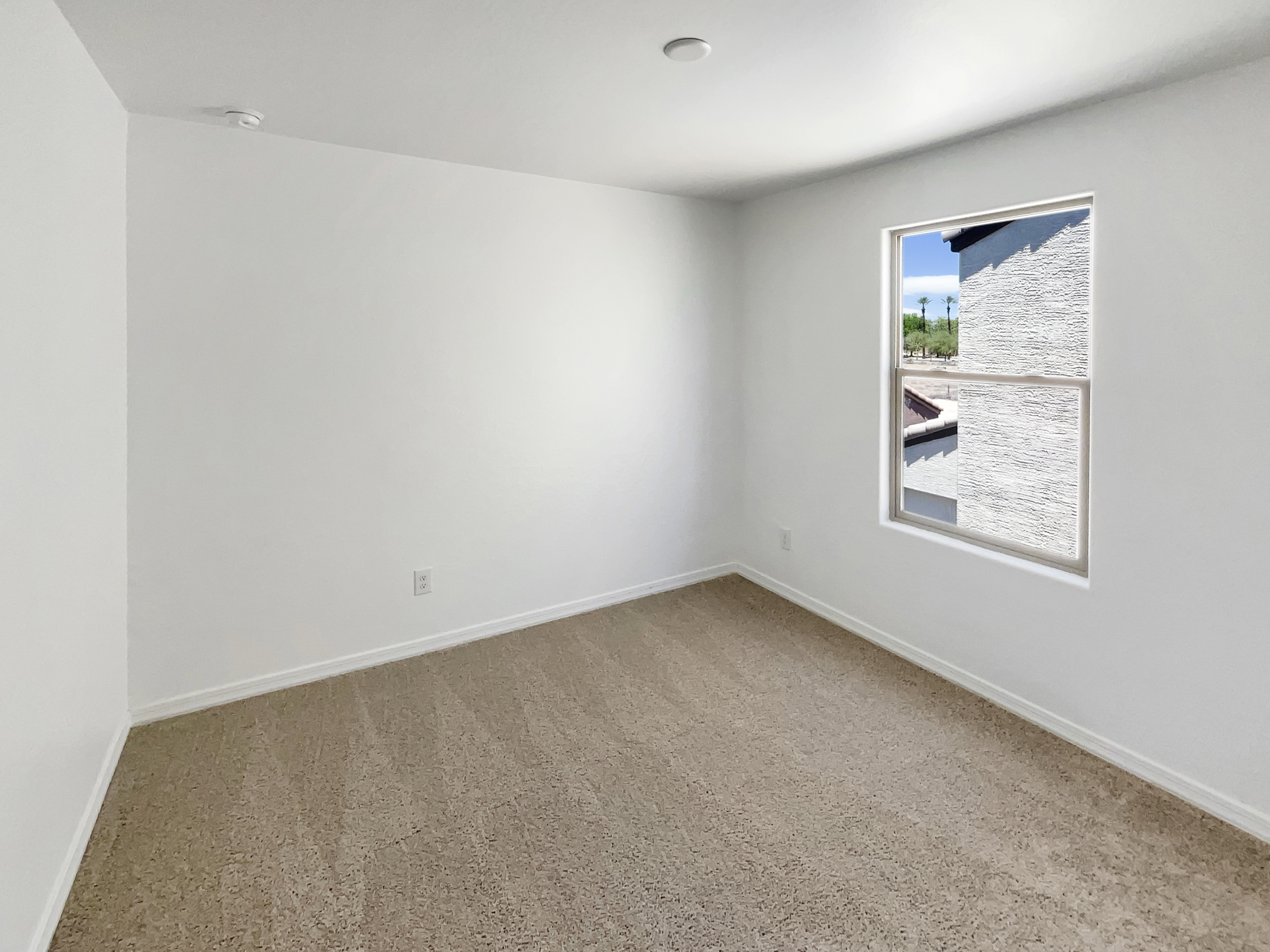 Photo 5 of 25 of 8218 W Illini St, Phoenix, AZ