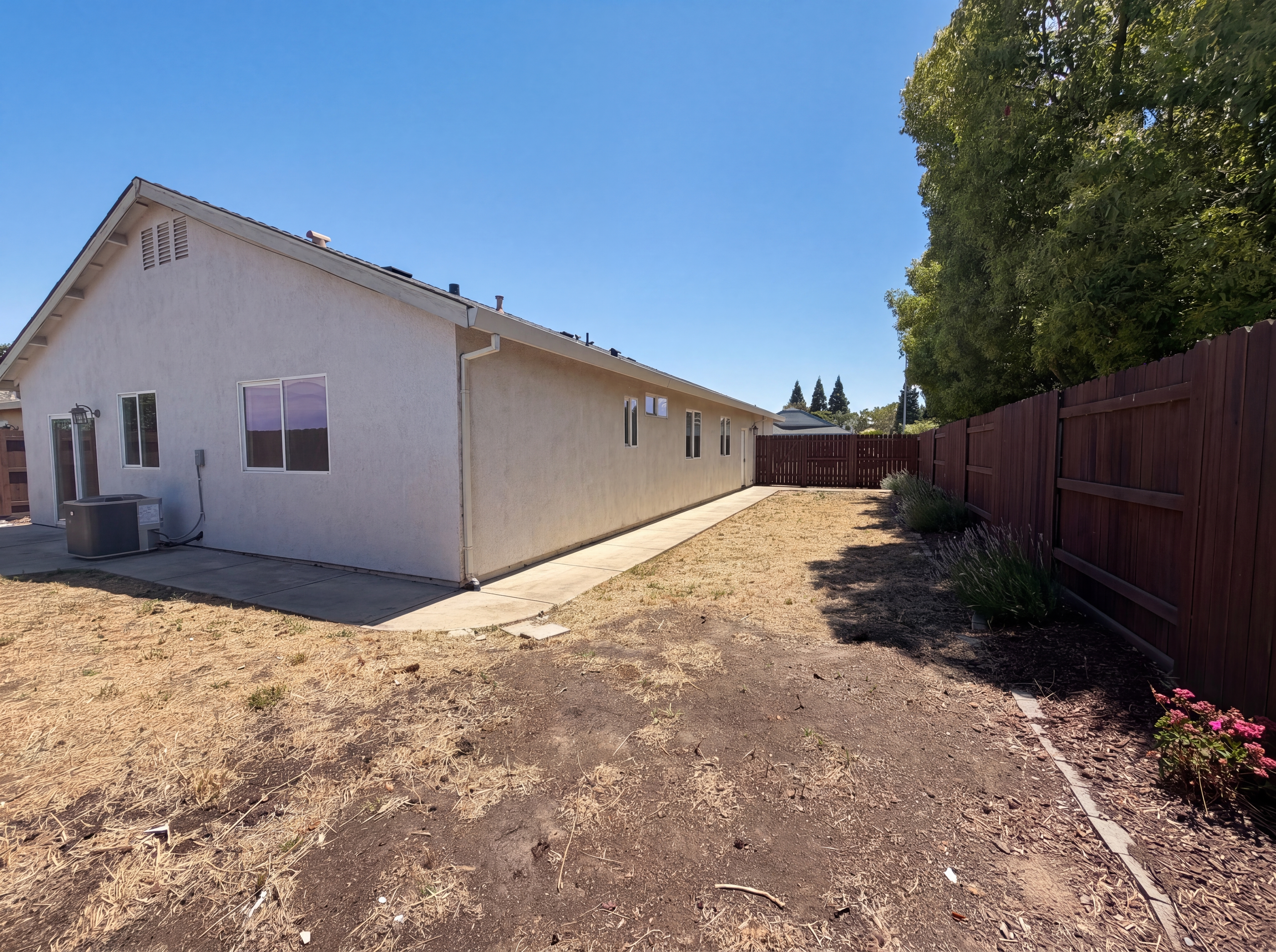 Photo 21 of 22 of 2227 Roberta Ave, Marysville, CA