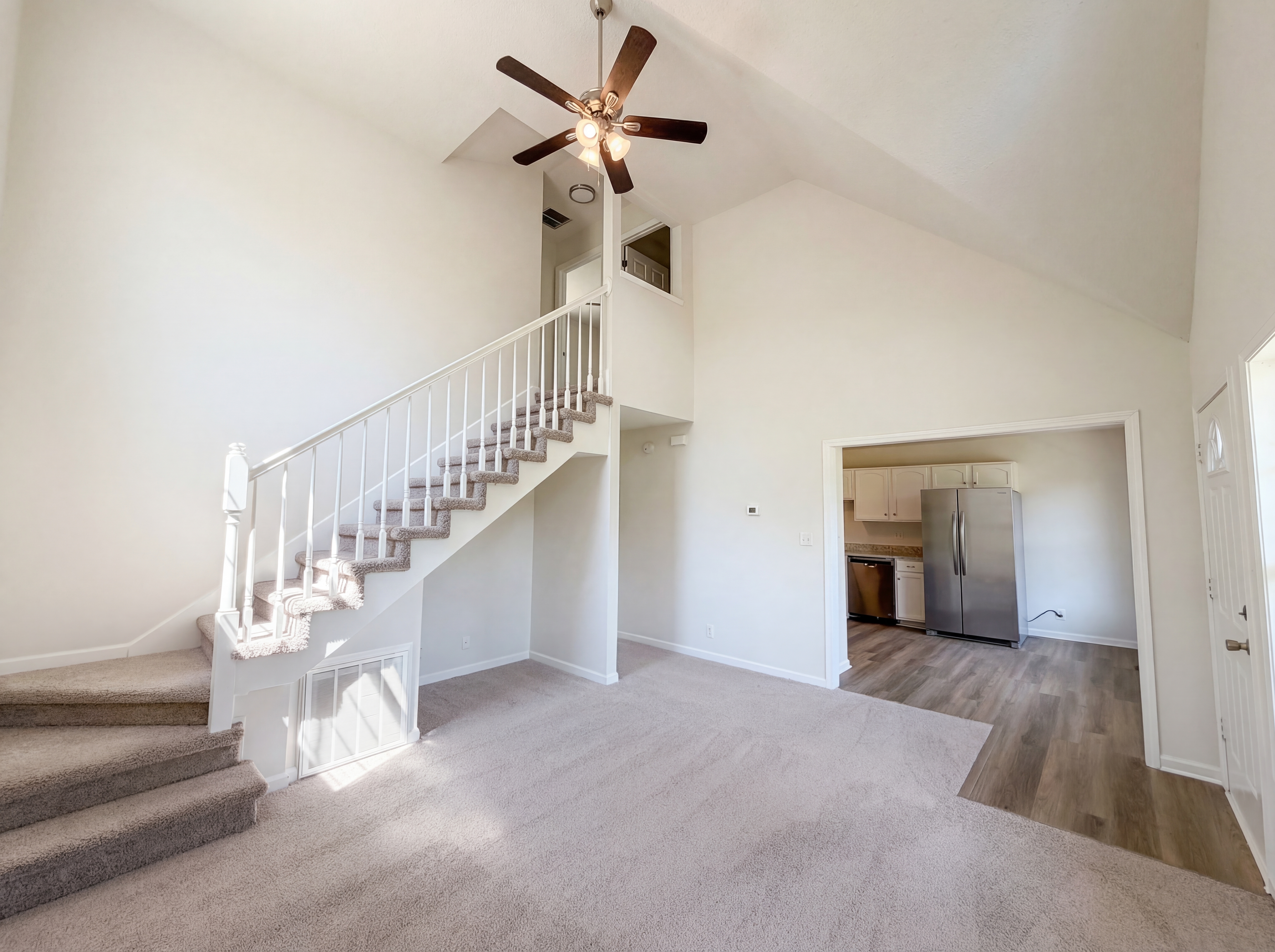 Photo 17 of 23 of 1666 Sparkleberry Dr, Clarksville, TN