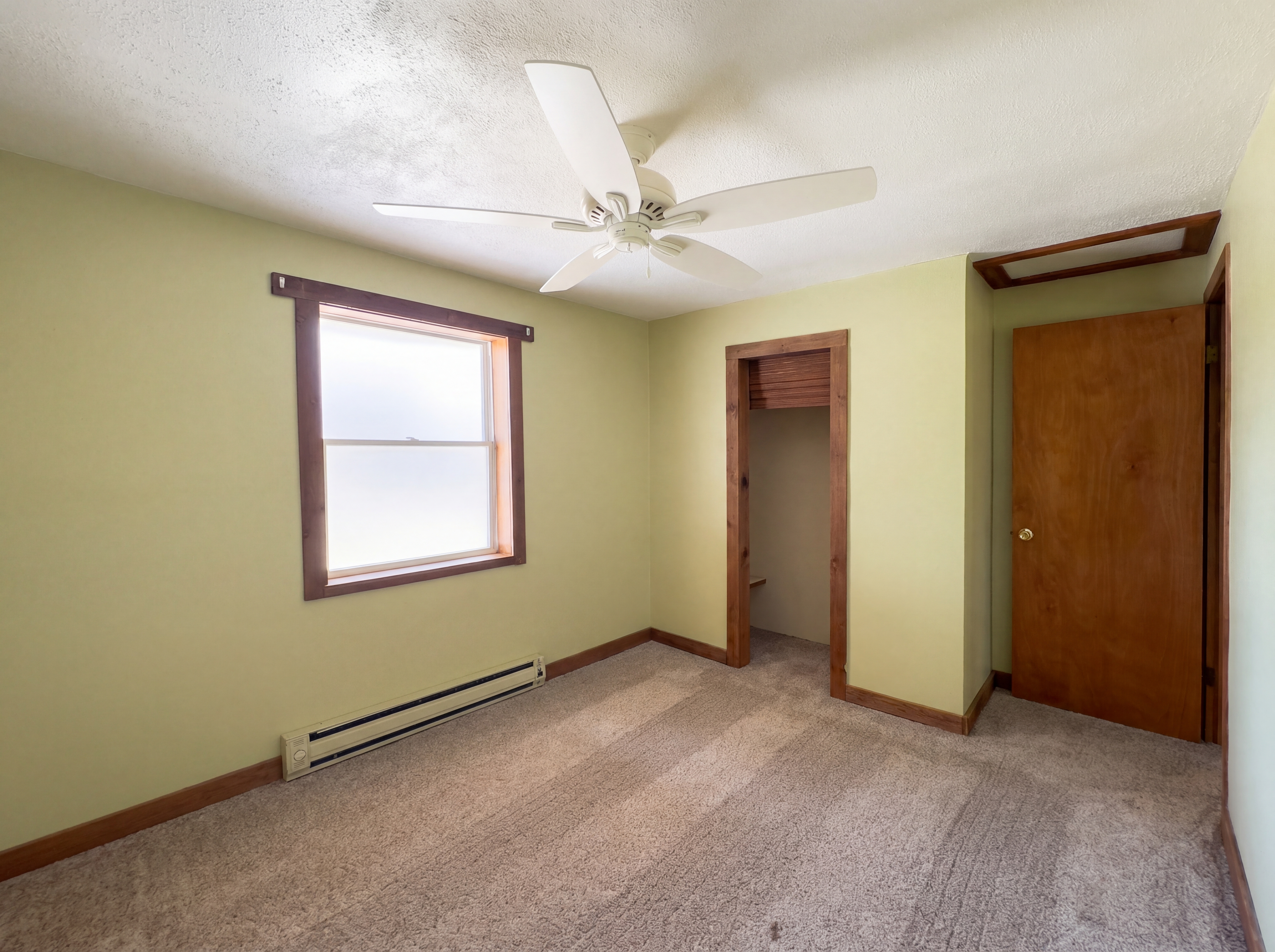 Photo 8 of 19 of 1385 Bender Ave, Daytona Beach, FL