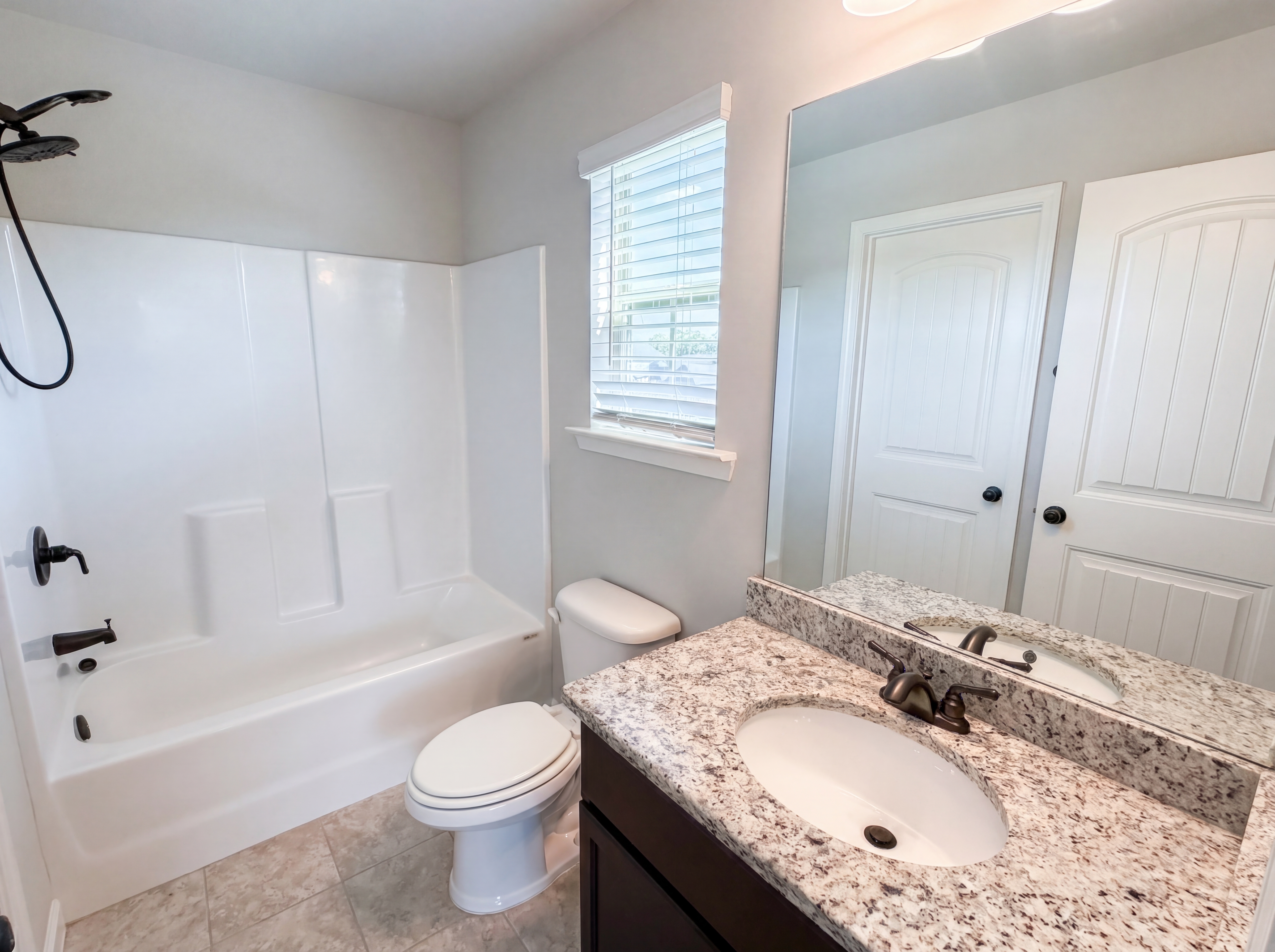 Photo 22 of 47 of 2144 Airline Rd, McDonough, GA
