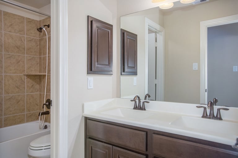 Photo 13 of 17 - 10906 Lombardia Ct, Richmond, TX 77406