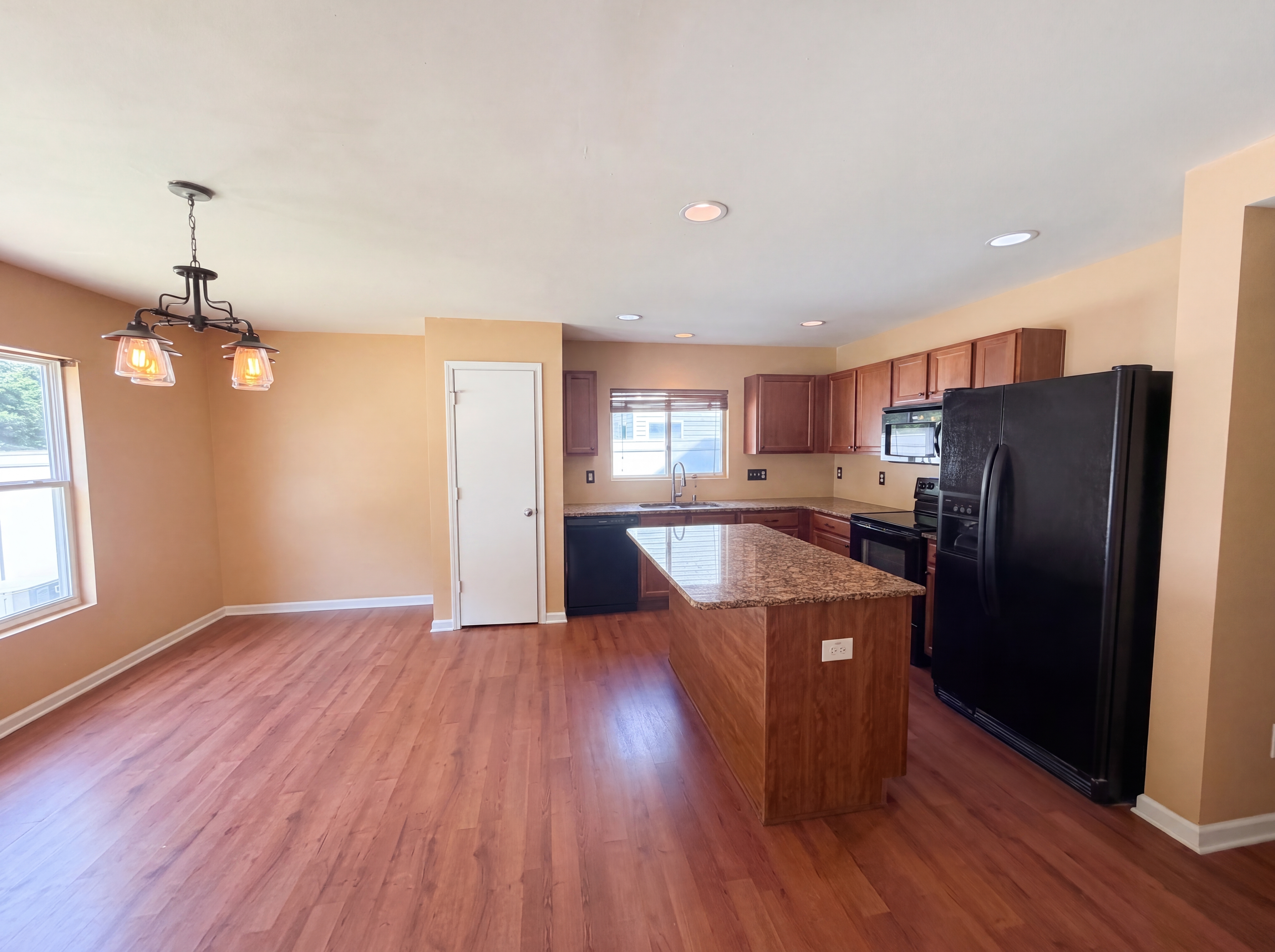 Photo 2 of 17 of 3432 Mackinac Island Ln, Raleigh, NC
