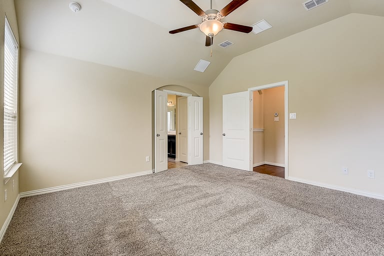 Photo 9 of 32 - 424 Attlee Dr, Fate, TX 75189