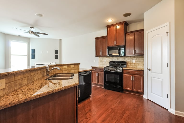 Photo 2 of 25 - 3862 Wild Meadow Ln, Wake Forest, NC 27587