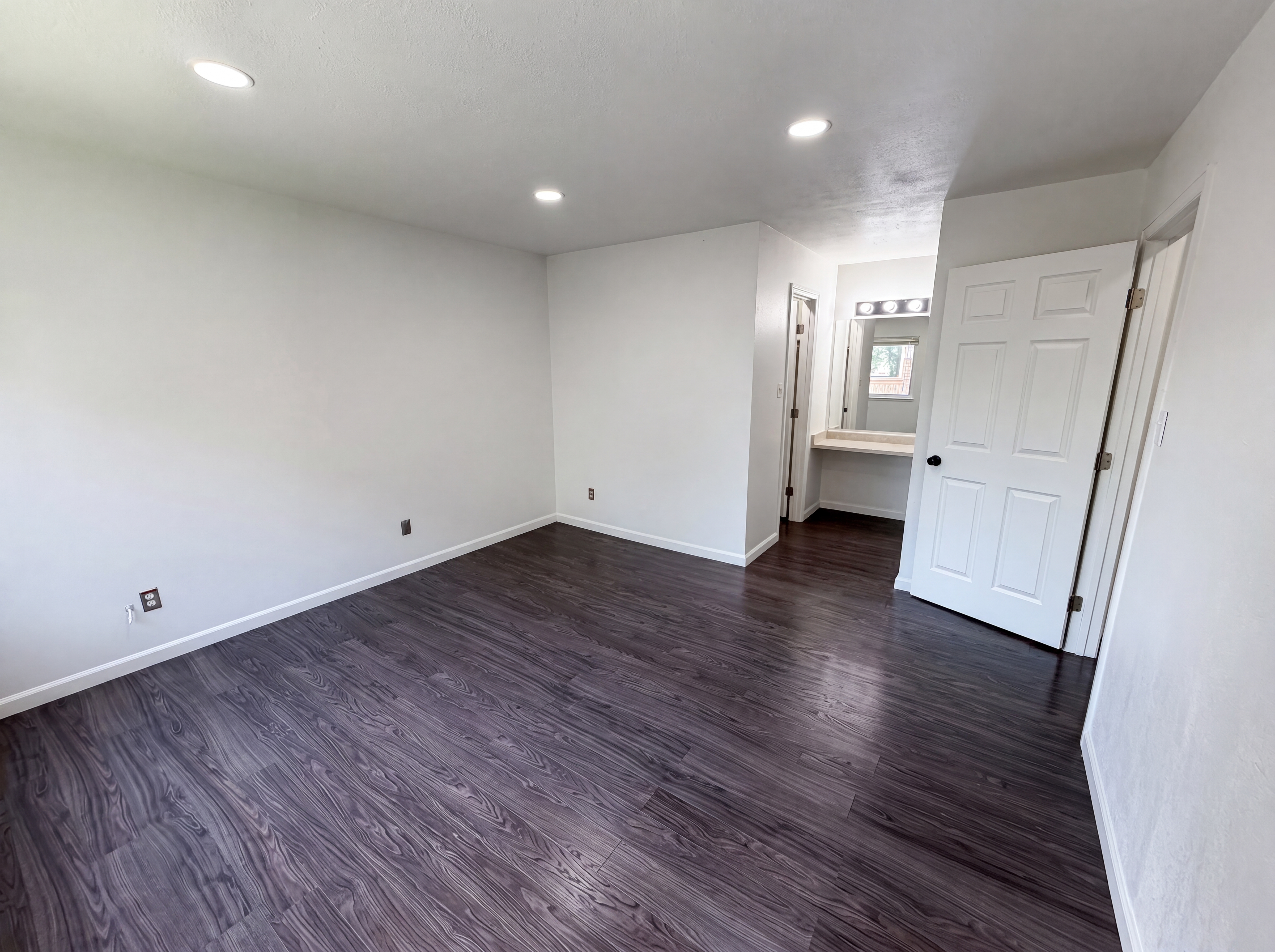 Photo 13 of 28 of 11835 Lincoln St, Northglenn, CO