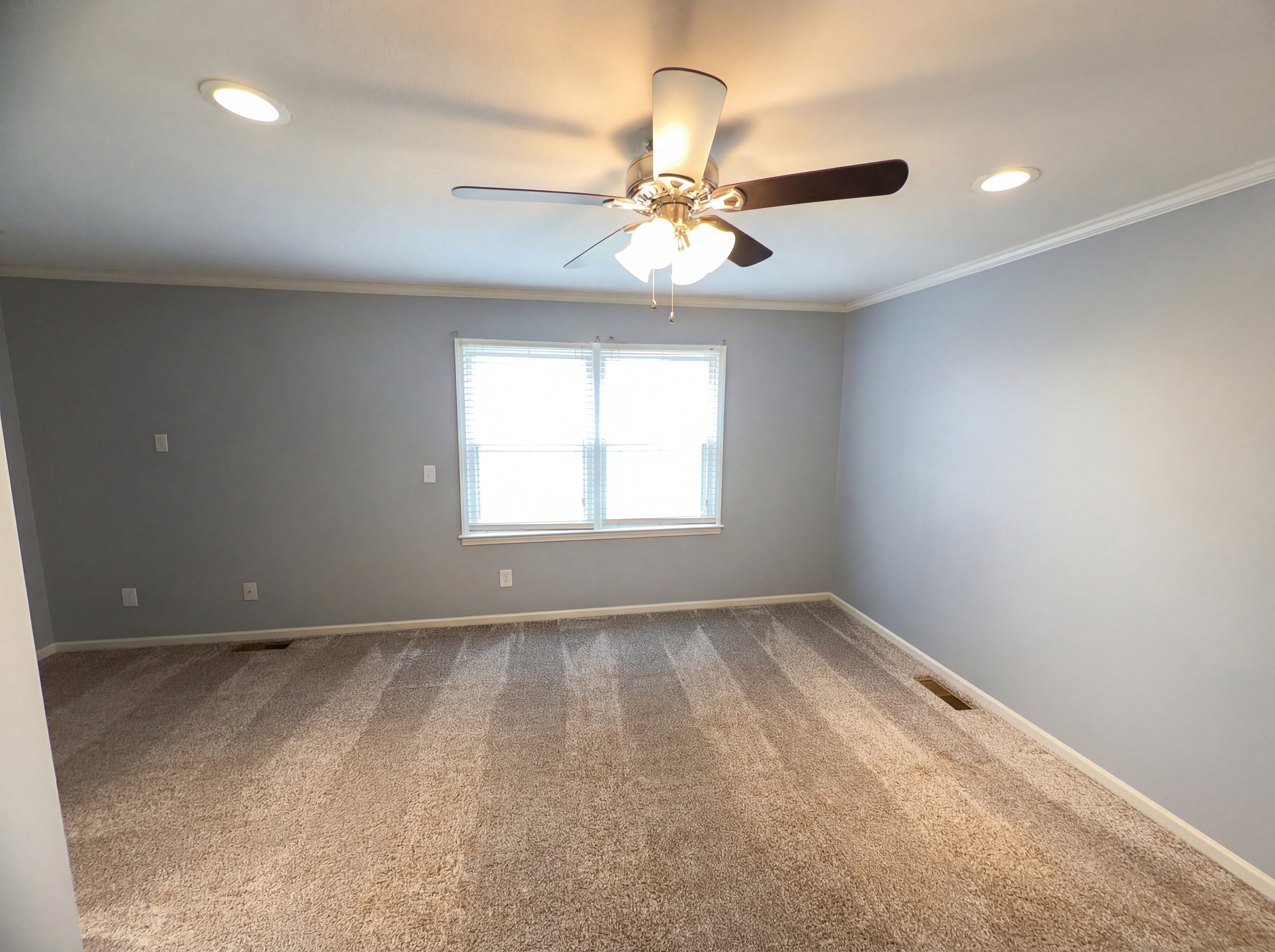 Photo 11 of 22 of 3029 Southampton Cir, Gastonia, NC