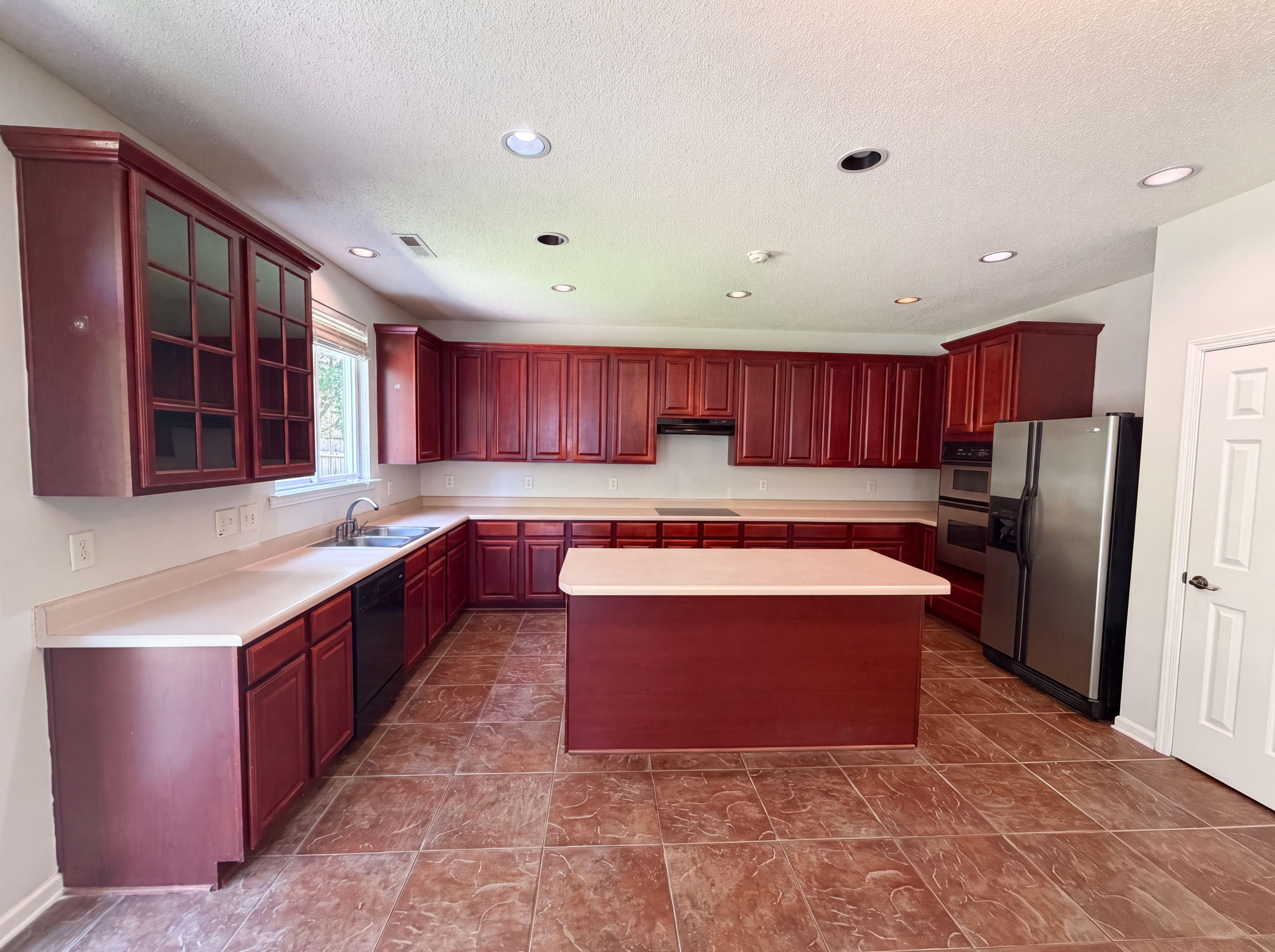 Photo 2 of 16 of 506 Hillview Dr, Durham, NC