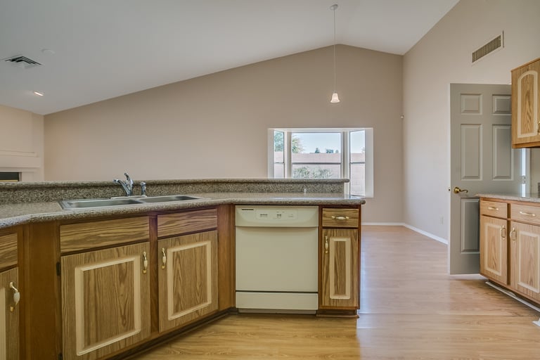 Photo 13 of 38 - 4822 E Hannibal Cir, Mesa, AZ 85205