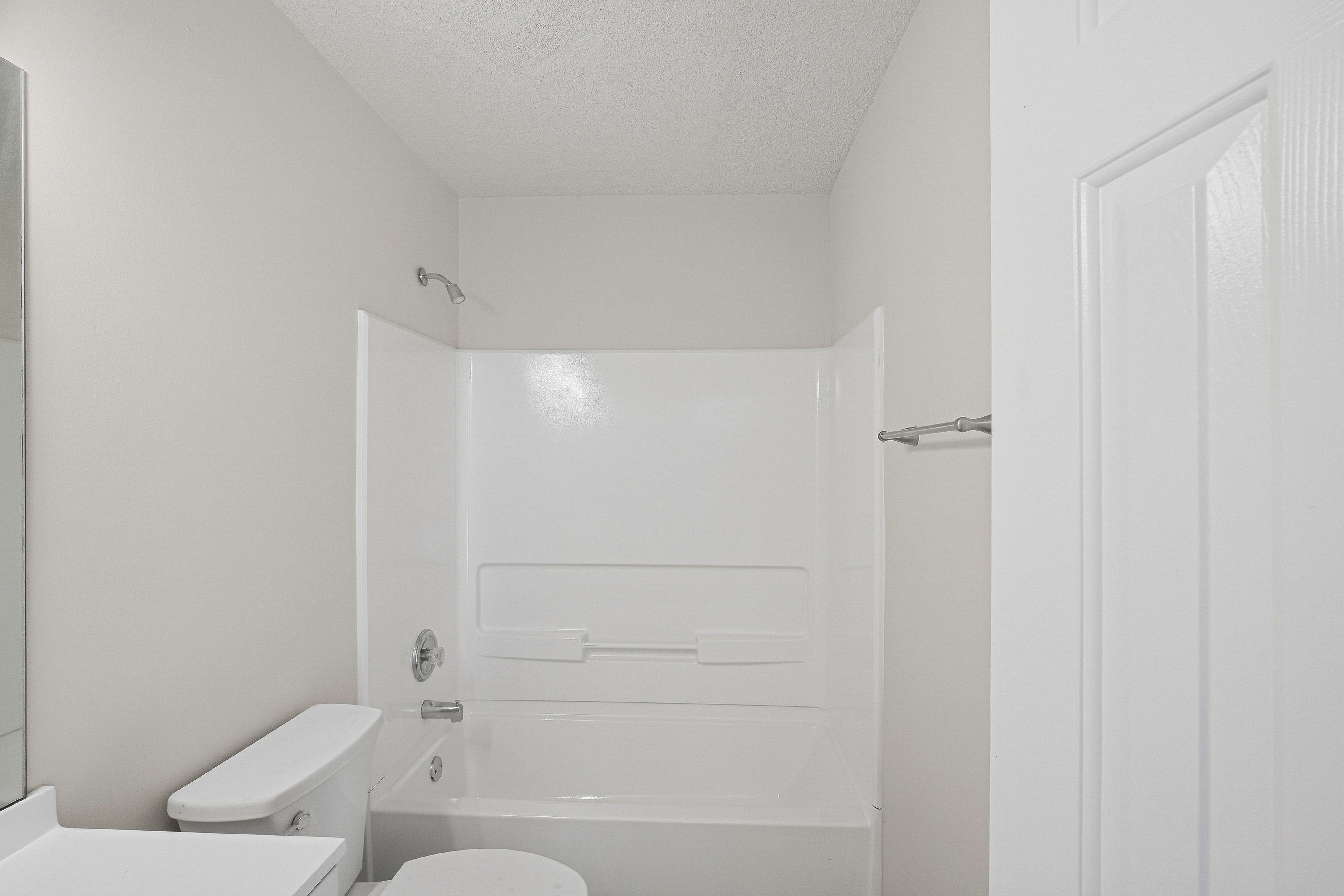 Photo 23 of 36 of 5129 Buchli Crest Ct, Lithonia, GA