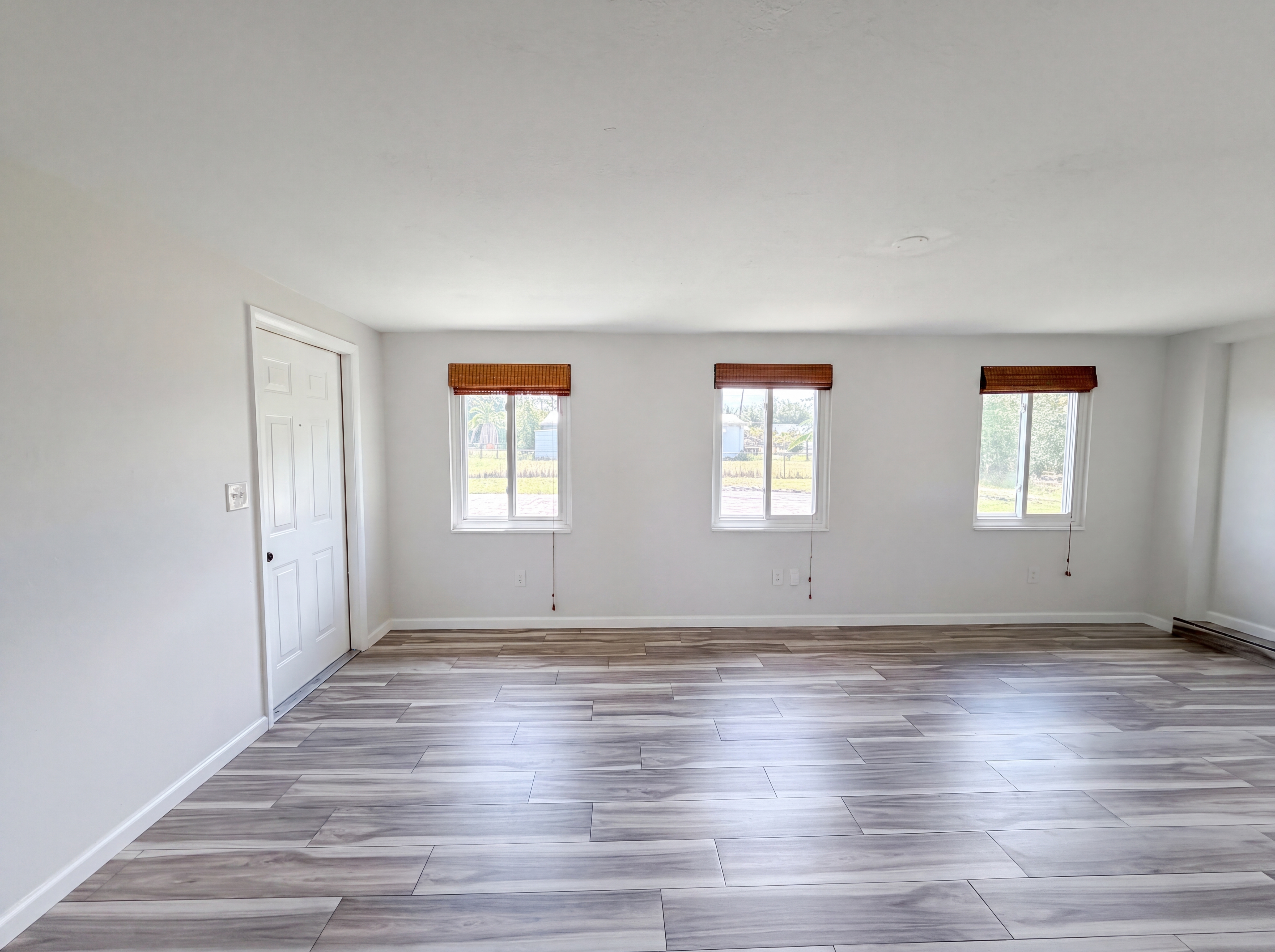 Photo 8 of 26 of 3260 Pinetree St, Port Charlotte, FL