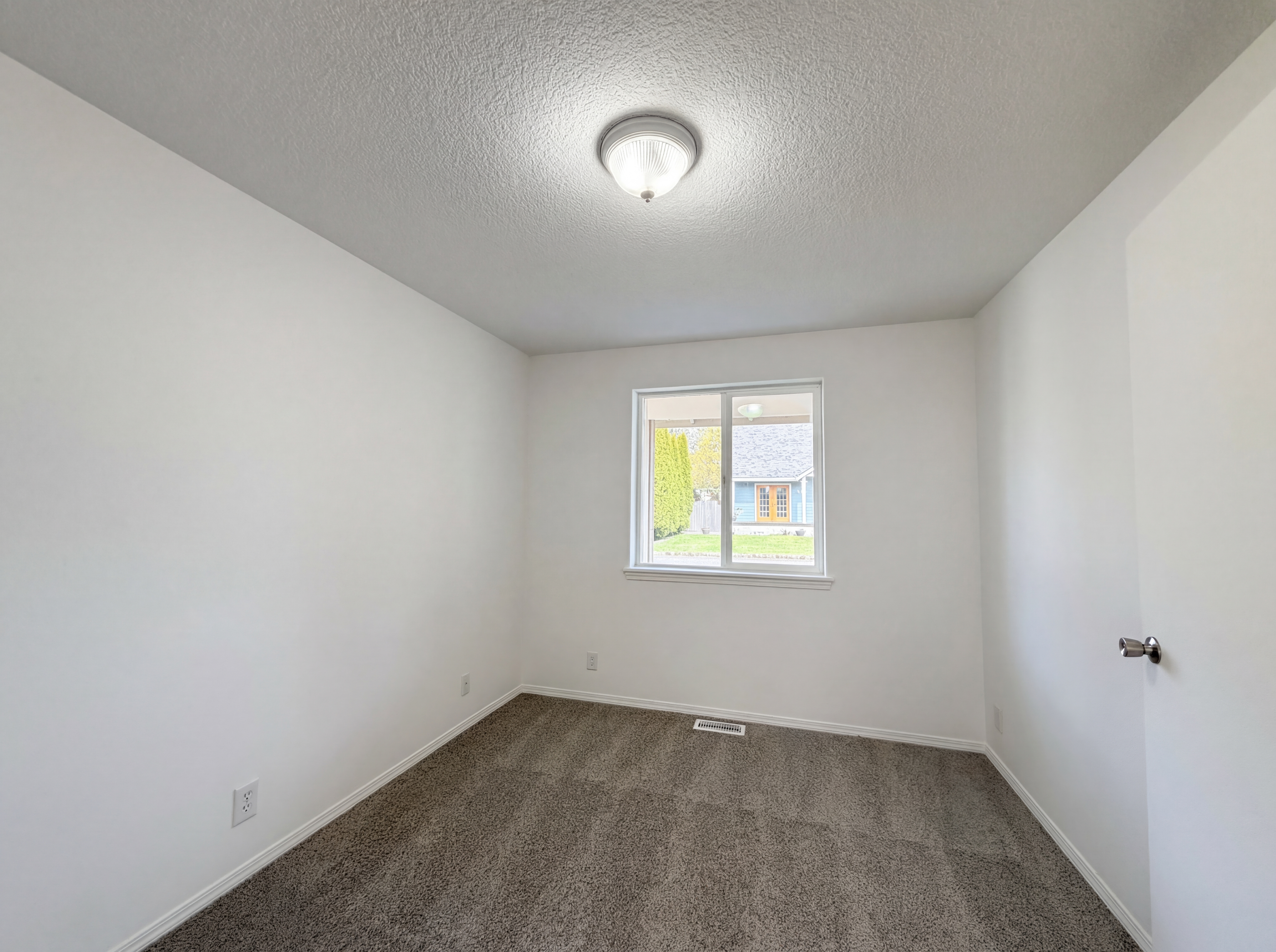 Photo 9 of 20 of 59130 Oak Glen Ave, Saint Helens, OR