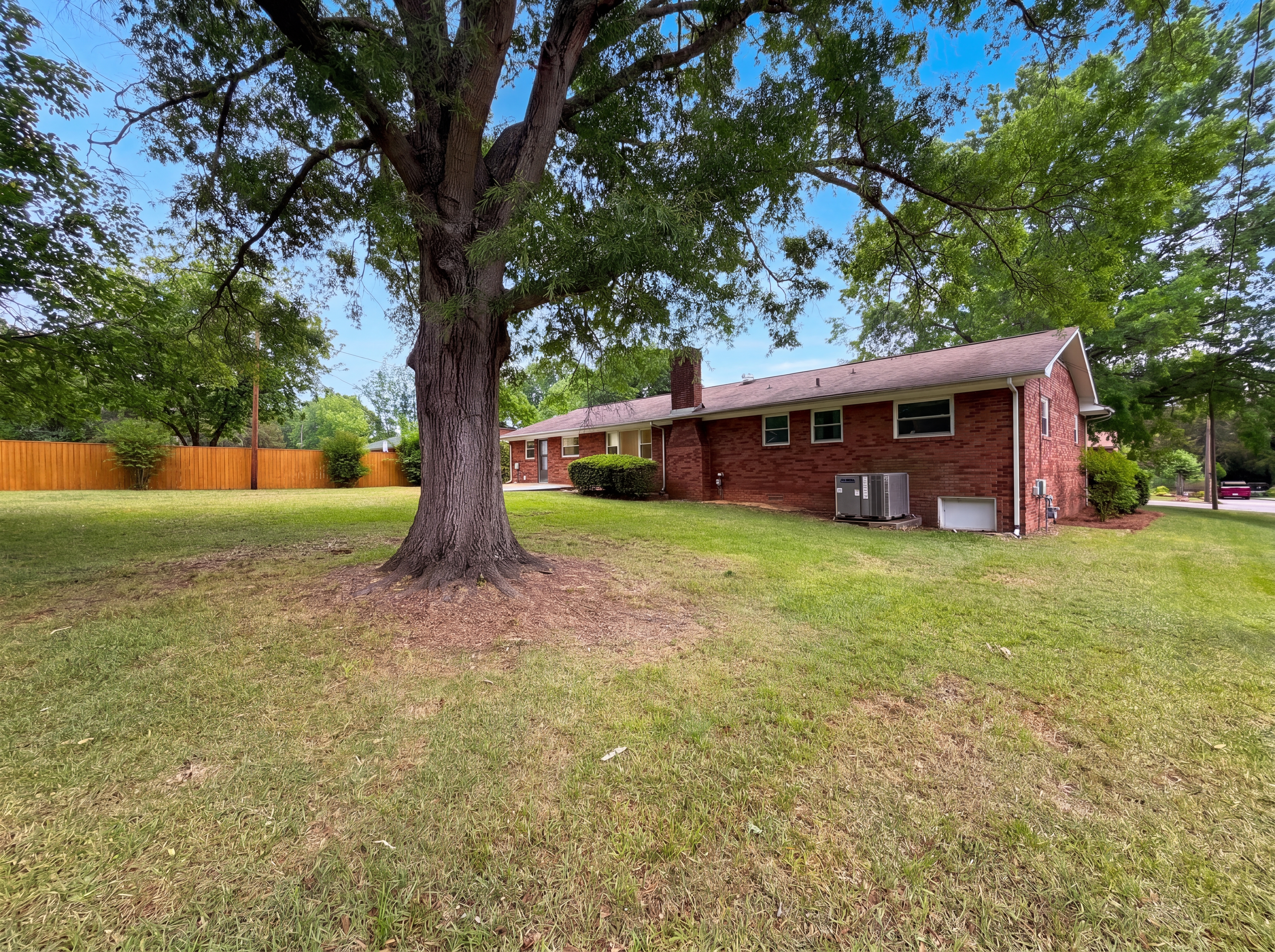 Photo 18 of 19 of 128 Greenview Dr, Kannapolis, NC
