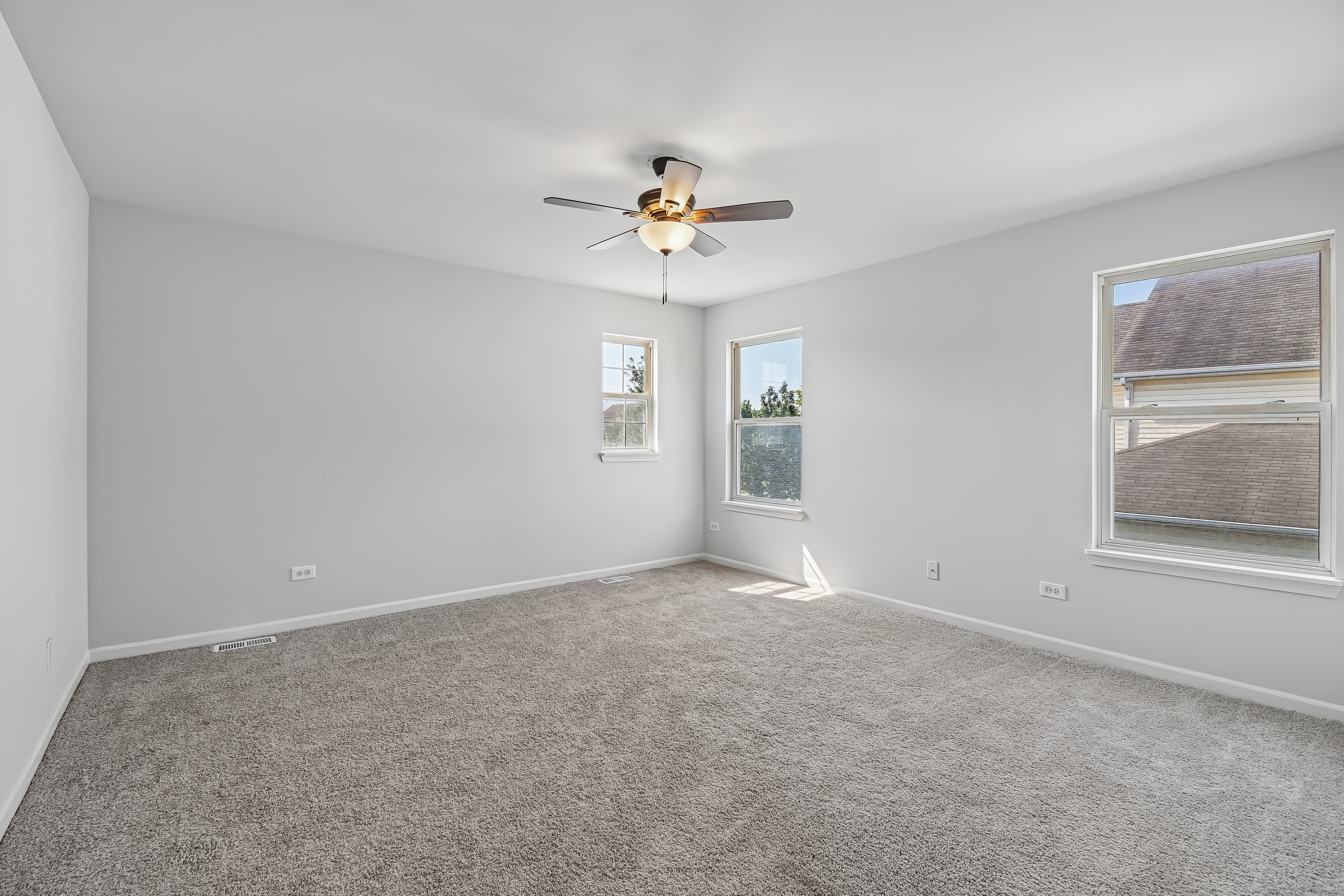 Photo 6 of 69 of 1409 Baltz Dr, Joliet, IL