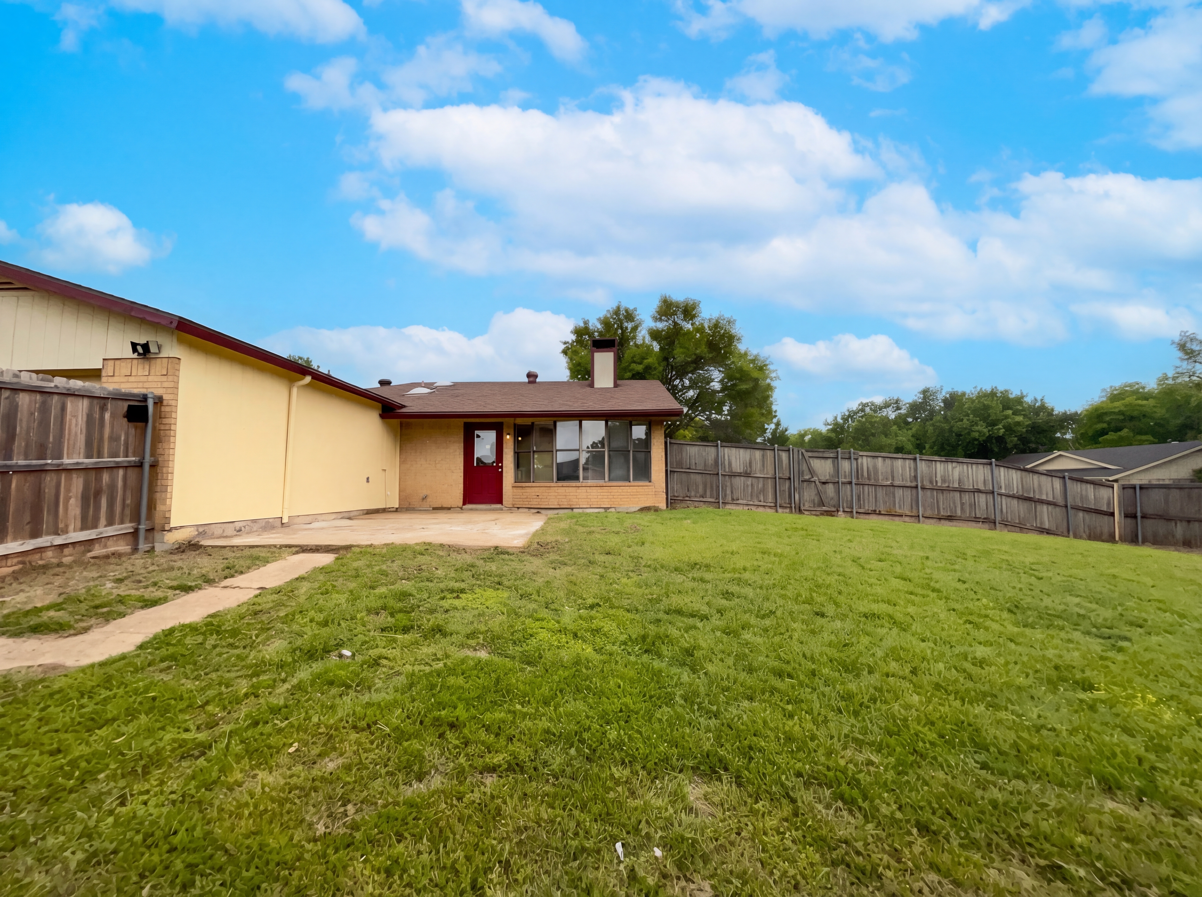Photo 5 of 16 of 3801 Grecian Ct, Plano, TX