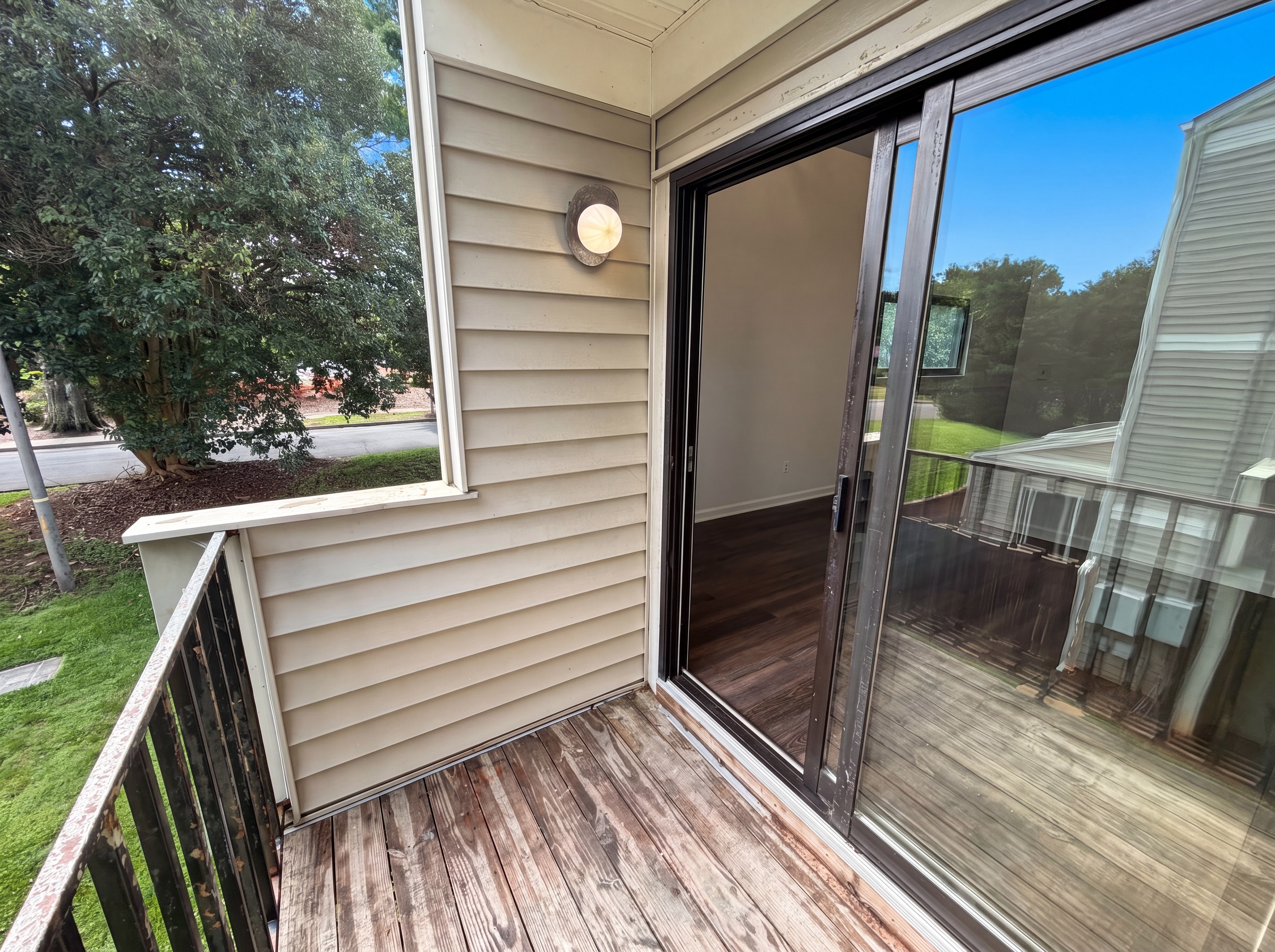 Photo 5 of 20 of 1625 Merry Oaks Rd, Charlotte, NC