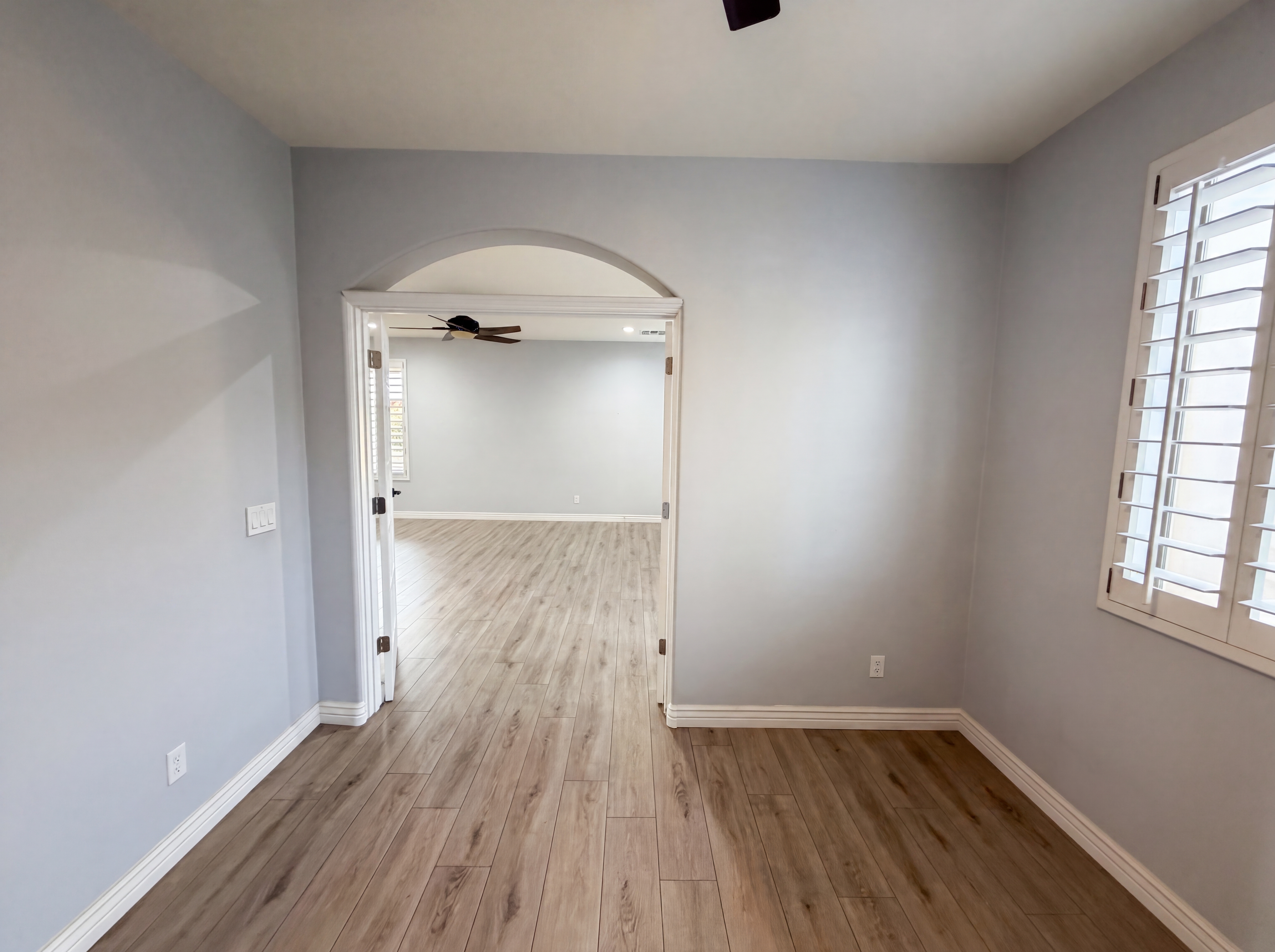 Photo 17 of 39 of 2113 W Eagle Feather Rd, Phoenix, AZ