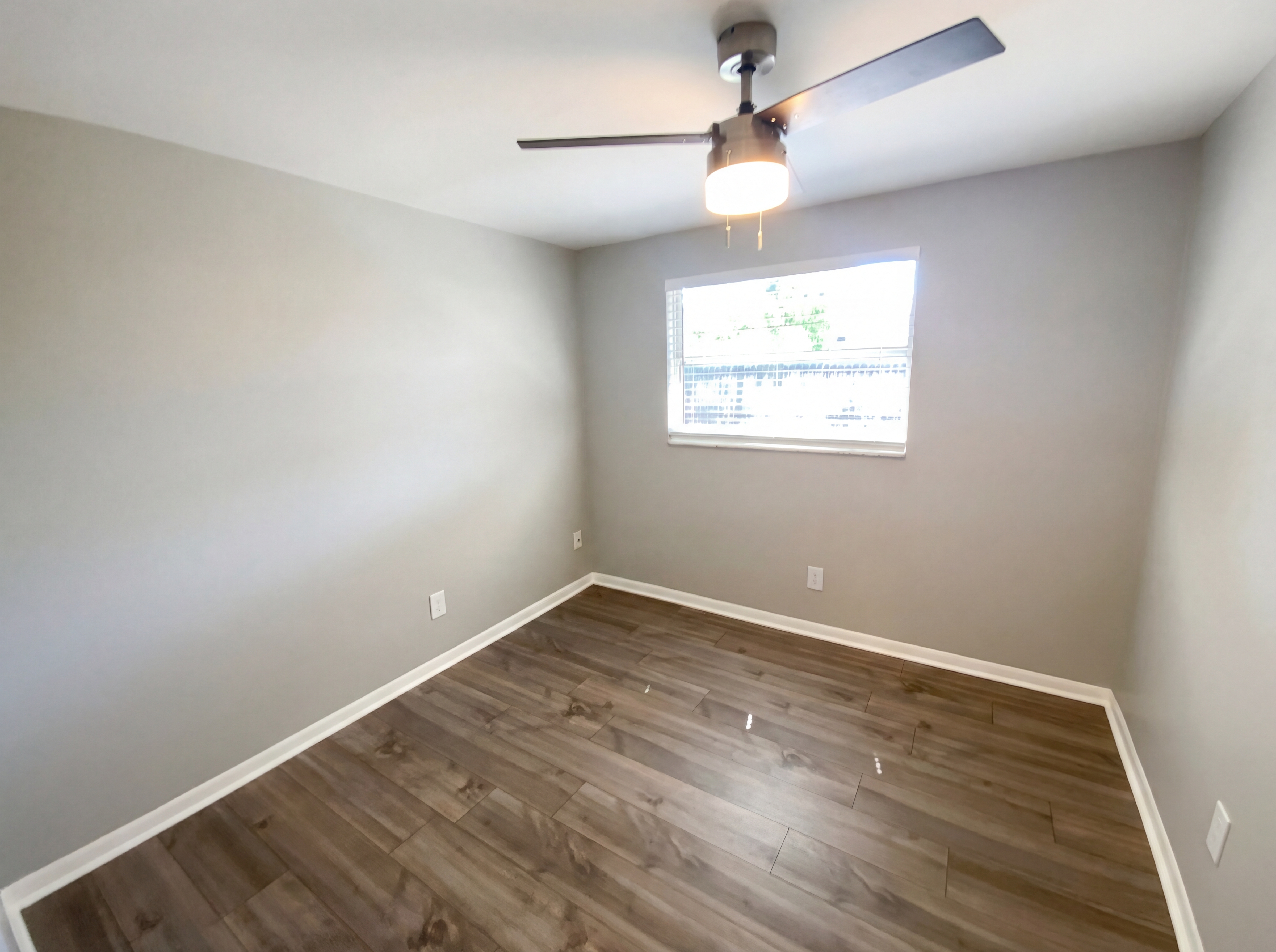 Photo 18 of 29 of 8632 94th St, Seminole, FL