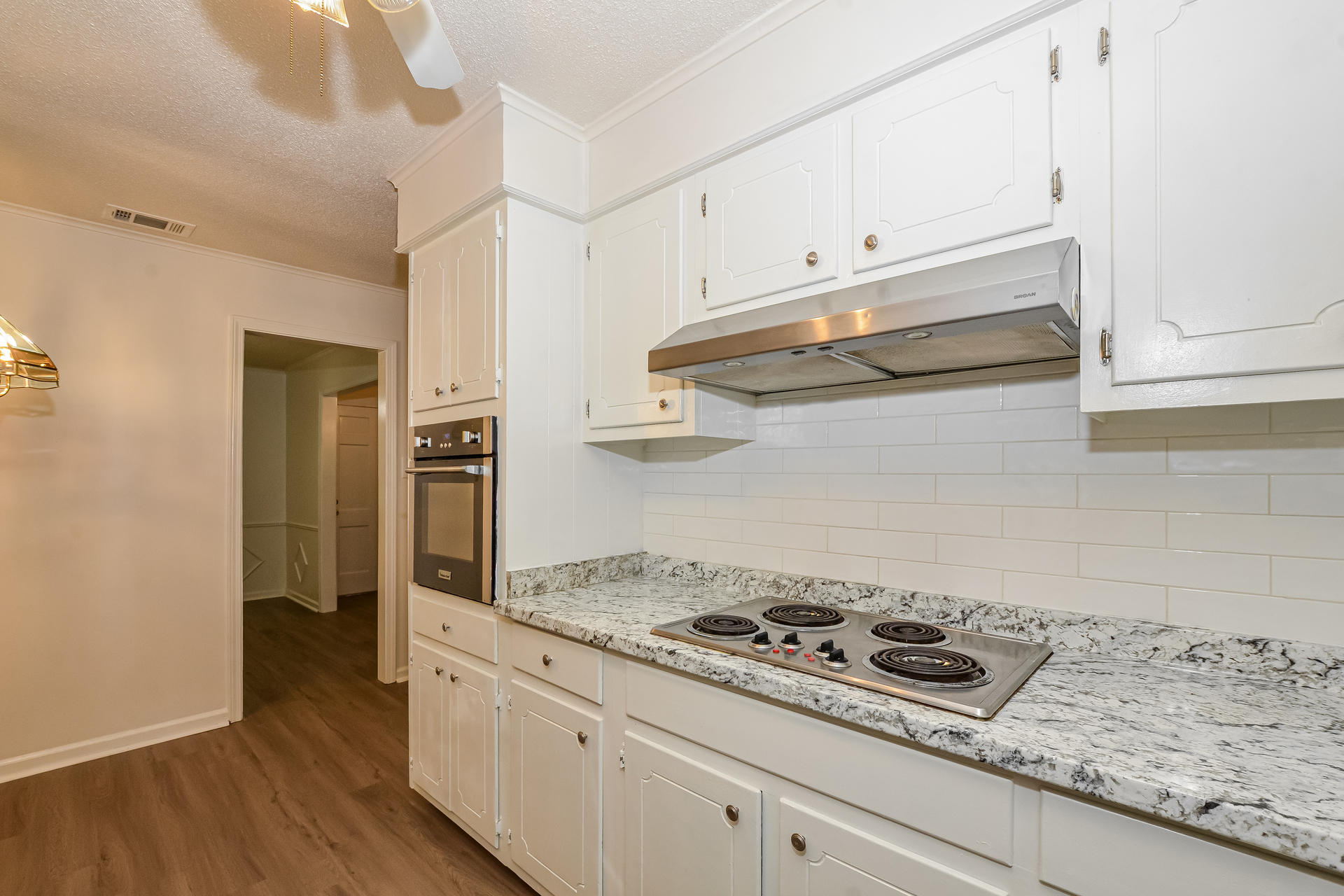 Photo 13 of 21 of 9540 Stuart St, Olive Branch, MS