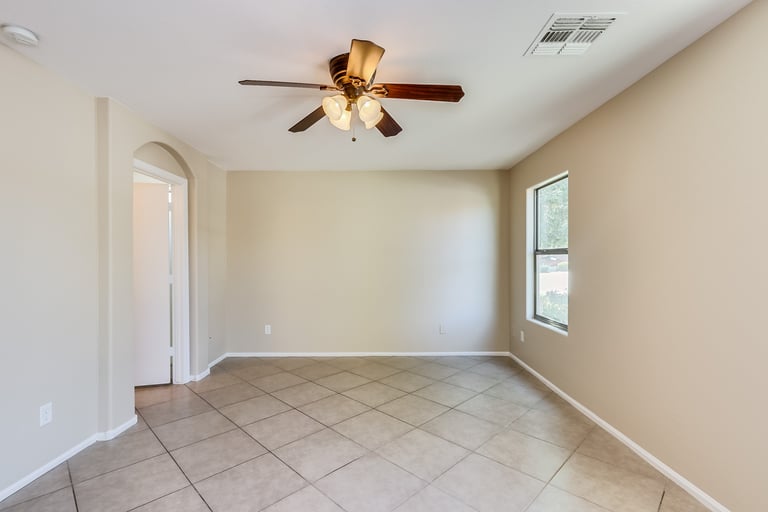 Photo 16 of 28 - 534 E Jeanne Ln, San Tan Valley, AZ 85140