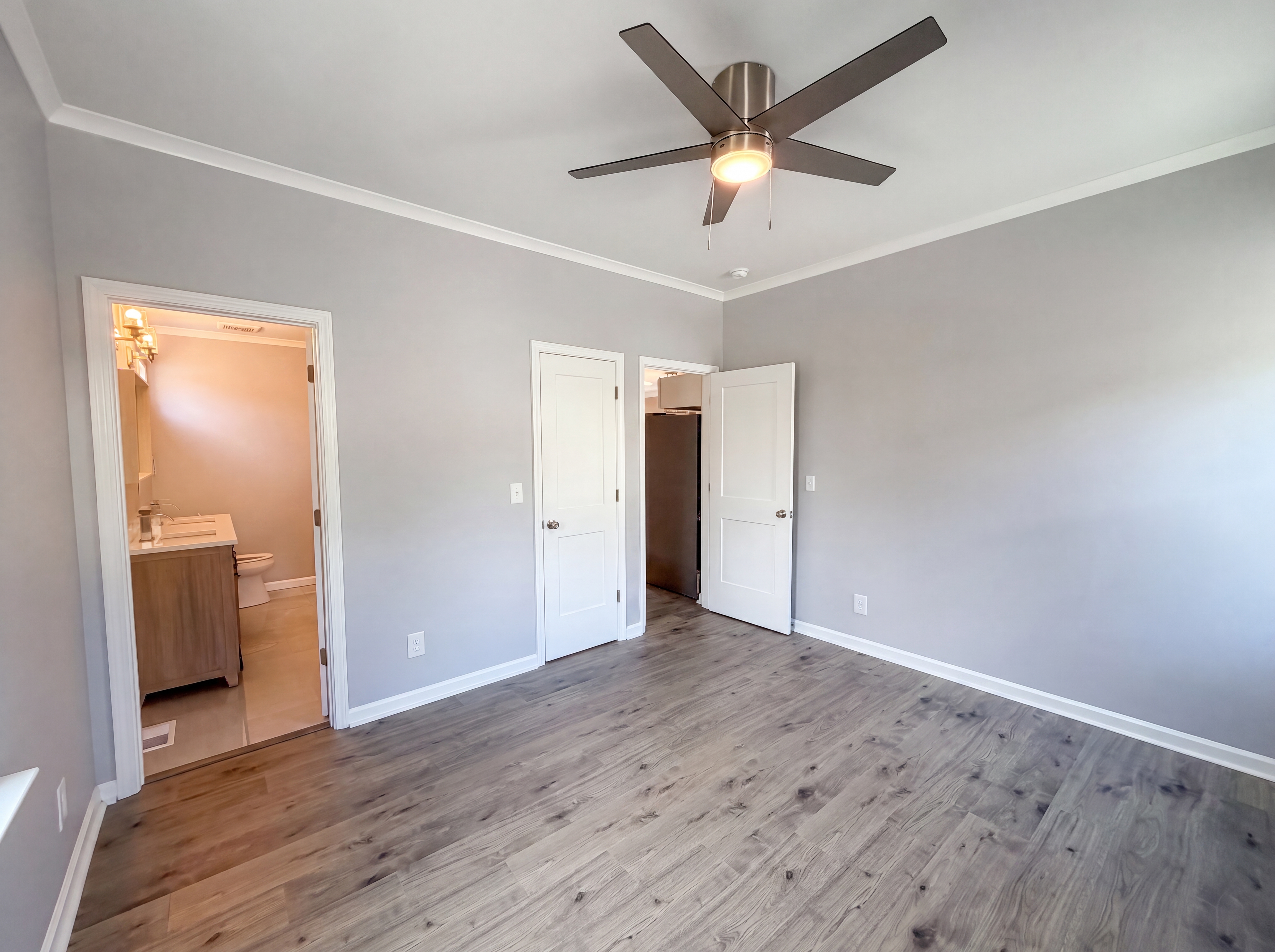 Photo 4 of 16 of 1501 S Roxboro St, Durham, NC