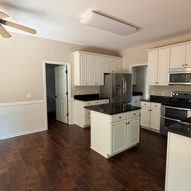 Property photo 2 of 7744 Epping Forest Dr