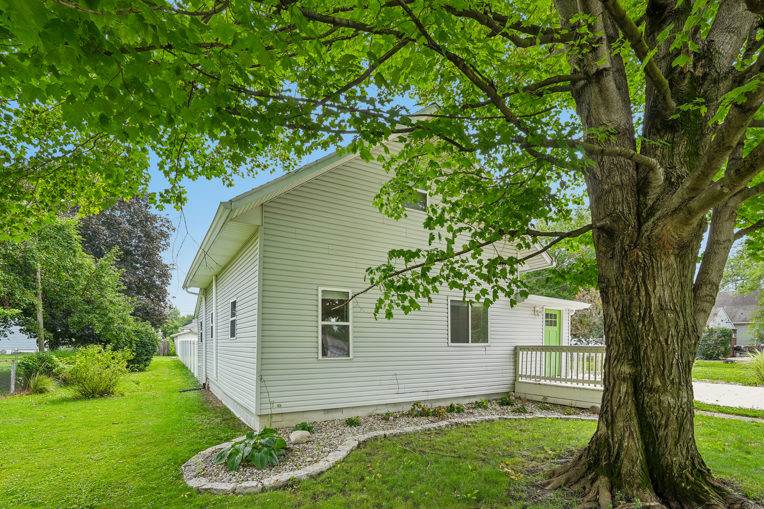 Photo 10 of 51 of 205 N Washington St, Arcadia, IN