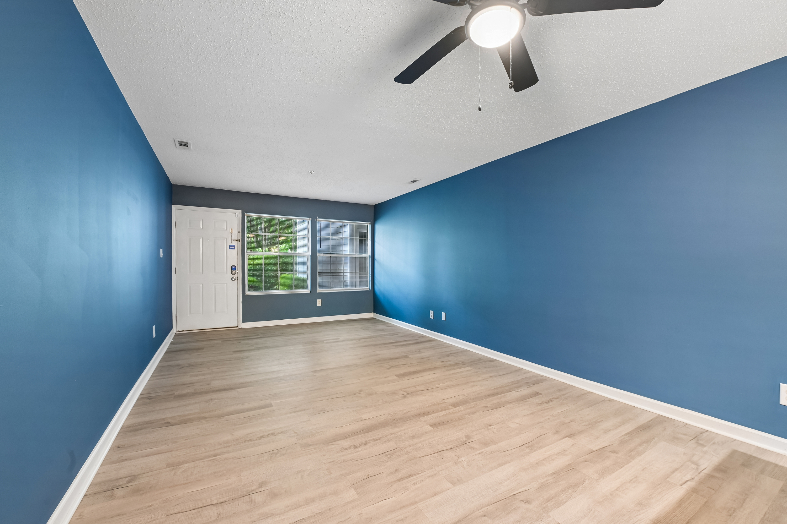 Photo 20 of 27 of 4900 Avenida Del Sol Dr, Raleigh, NC