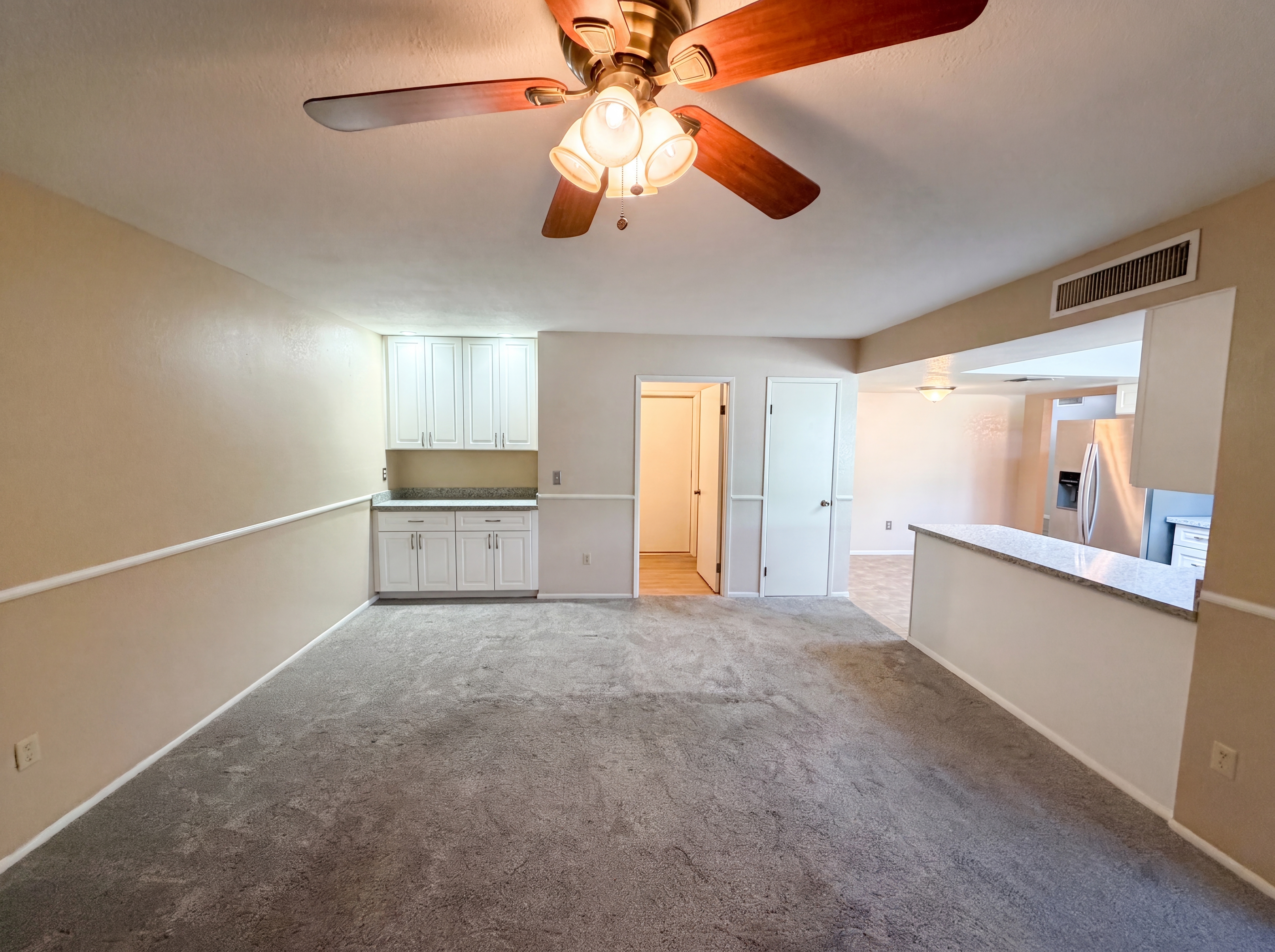 Photo 7 of 26 of 4327 W Barbara Ave, Glendale, AZ