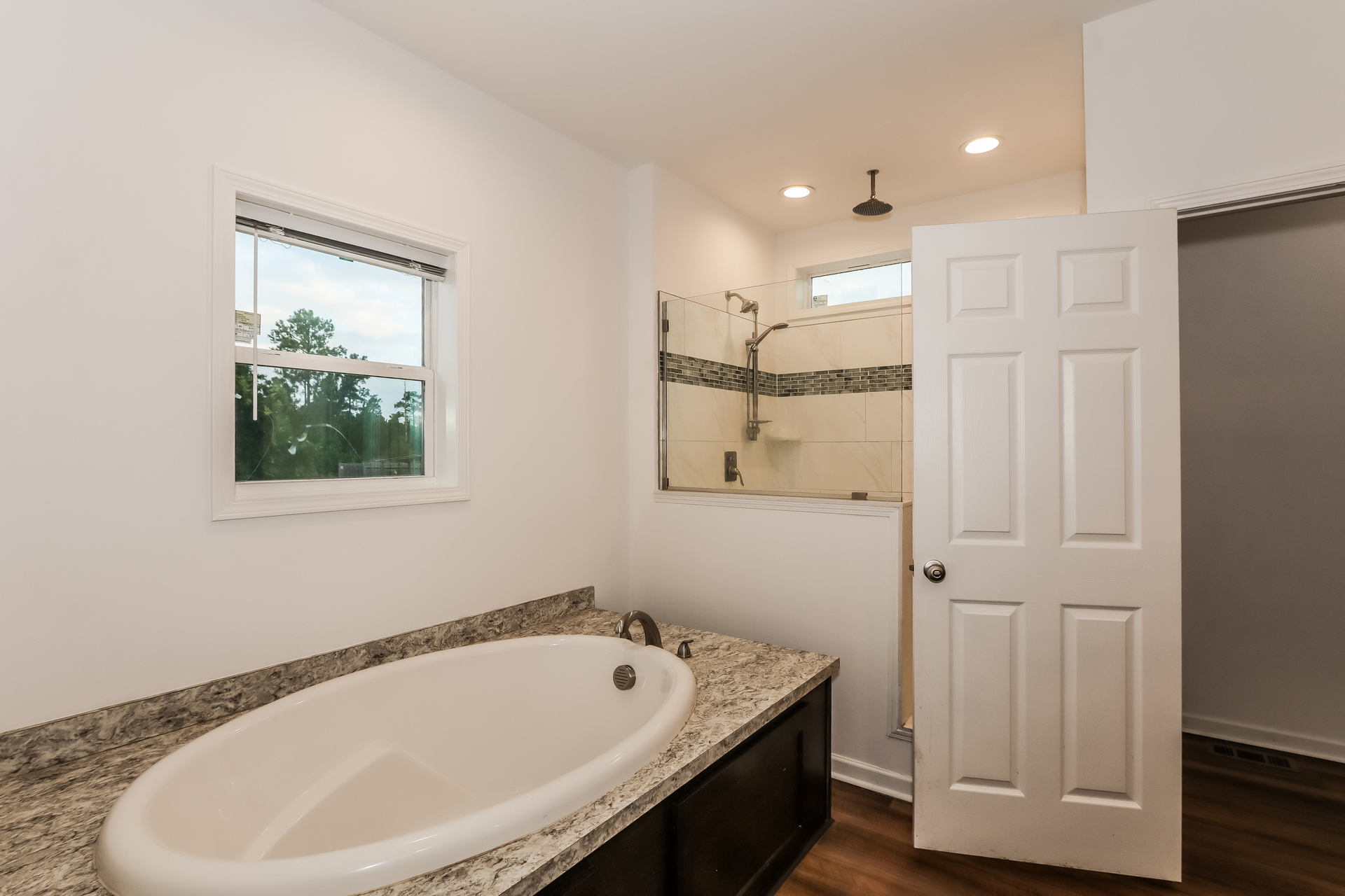 Photo 12 of 22 of 2147 Rosemary Ln SW, Supply, NC