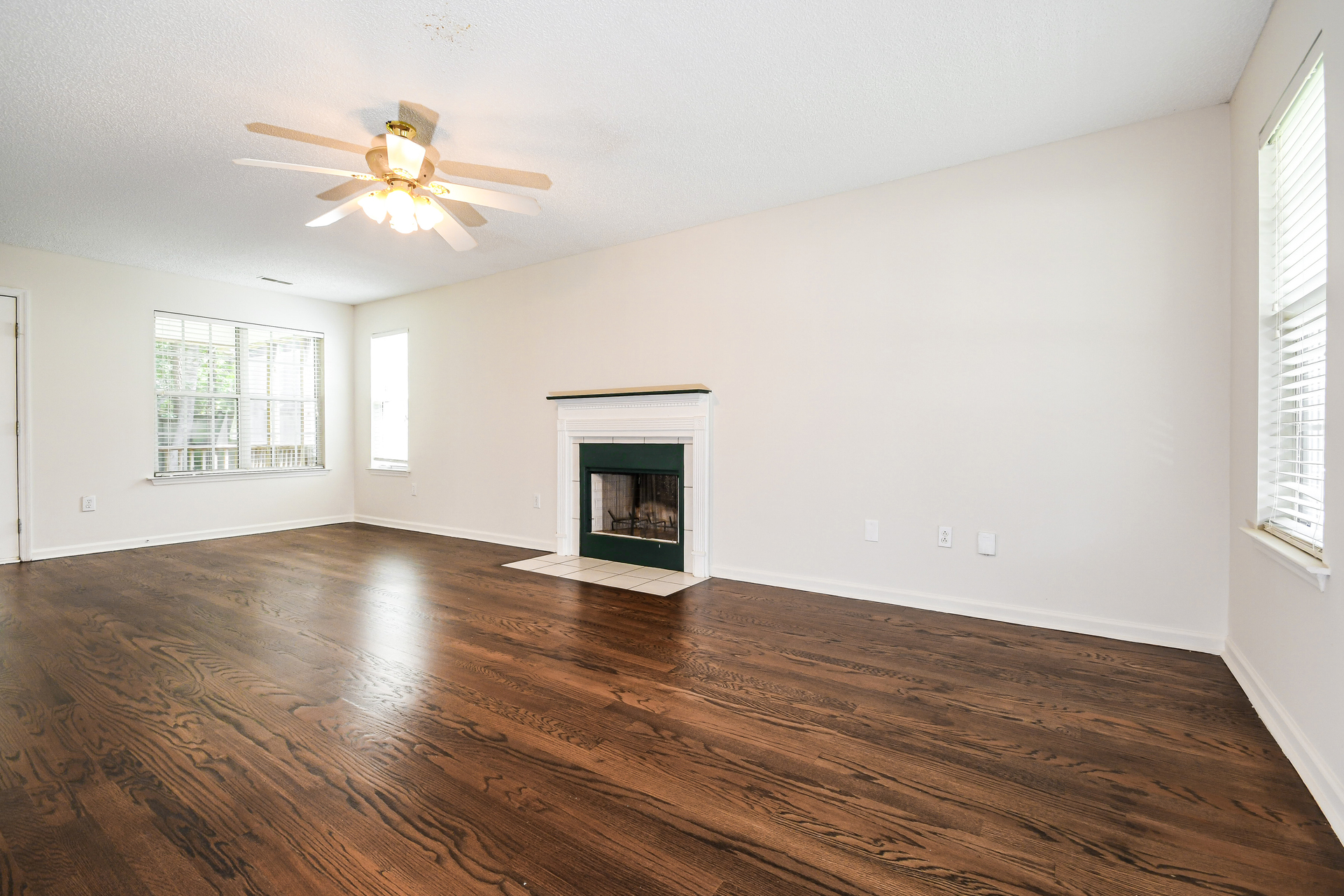 Photo 17 of 21 of 8612 Coppergrove Dr, North Charleston, SC