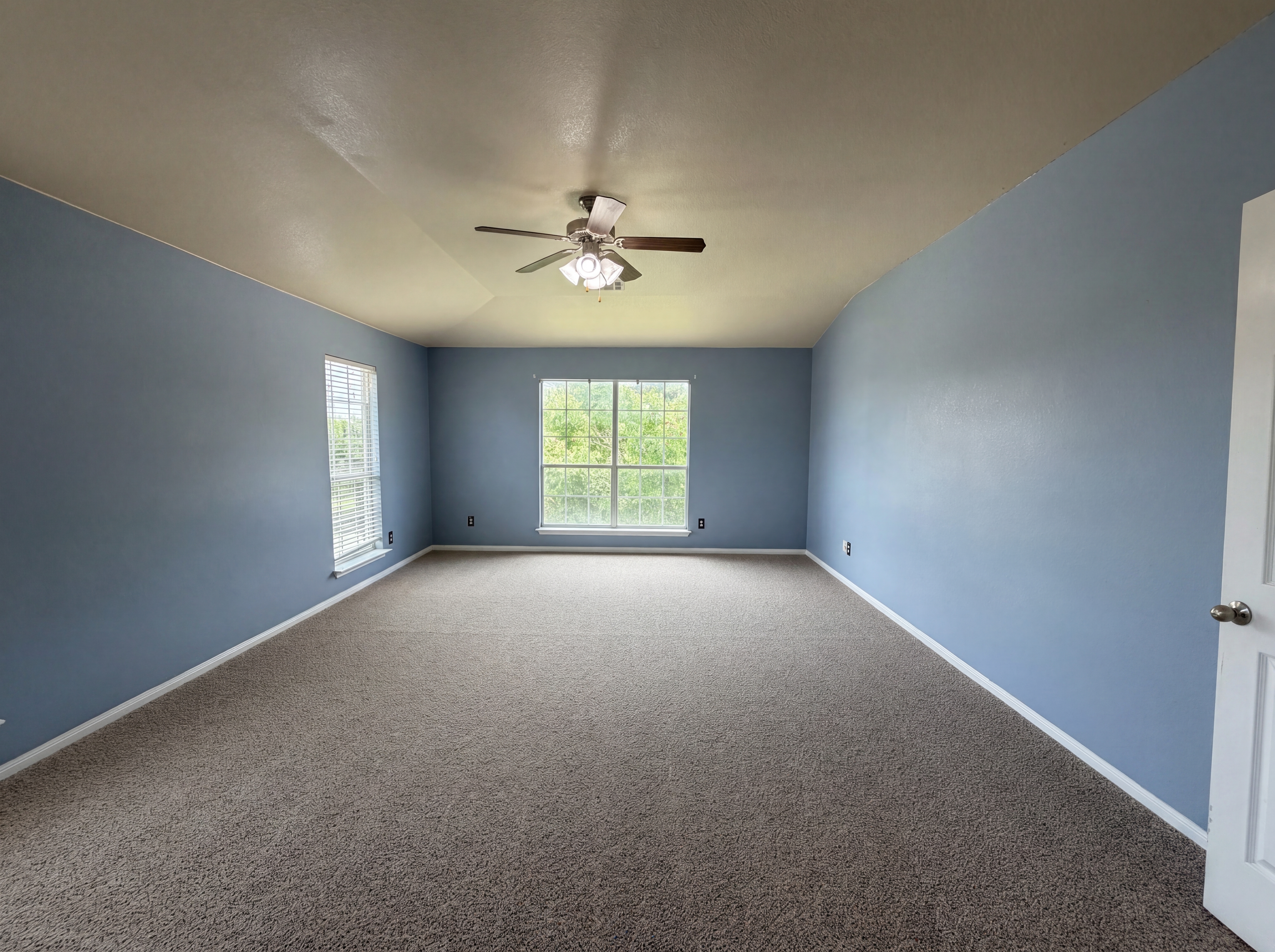 Photo 8 of 19 of 313 Crowfoot Dr, Harker Heights, TX