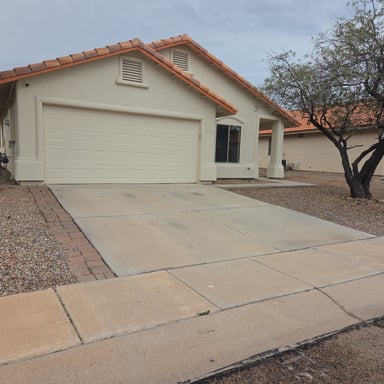 Property photo 1 of 4470 Calle Albuquerque