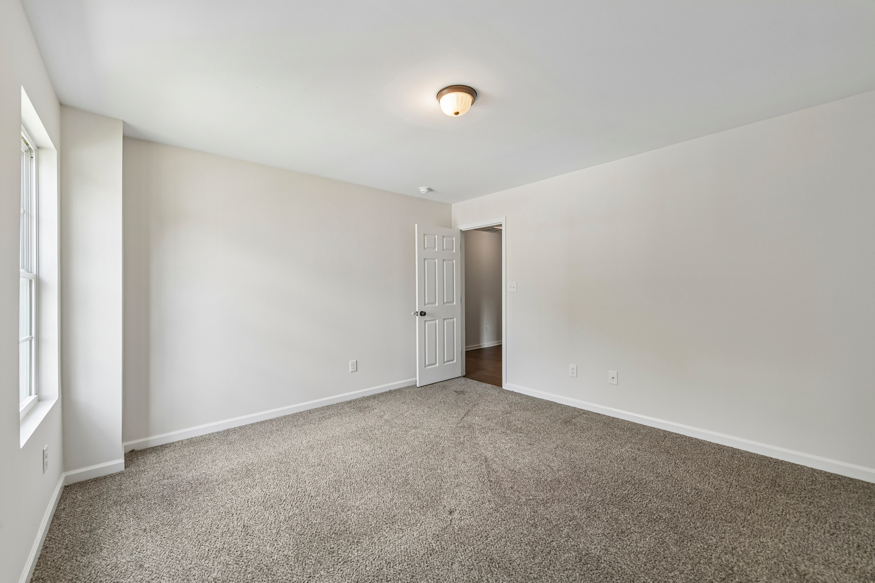 Photo 8 of 33 of 2112 Rosemary Way, Gainesville, GA