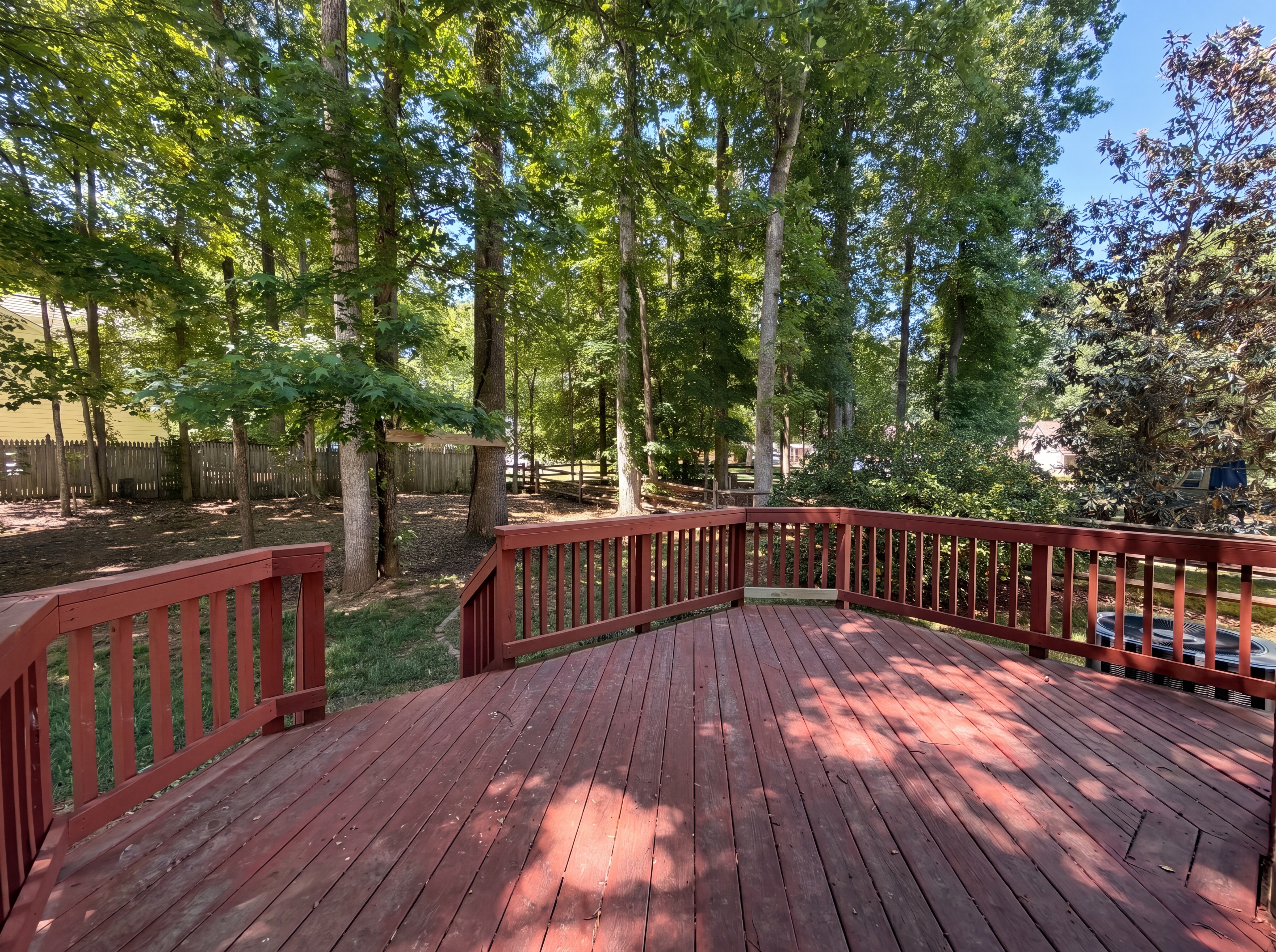 Photo 17 of 19 of 2916 Pinewood Hill Dr, Matthews, NC