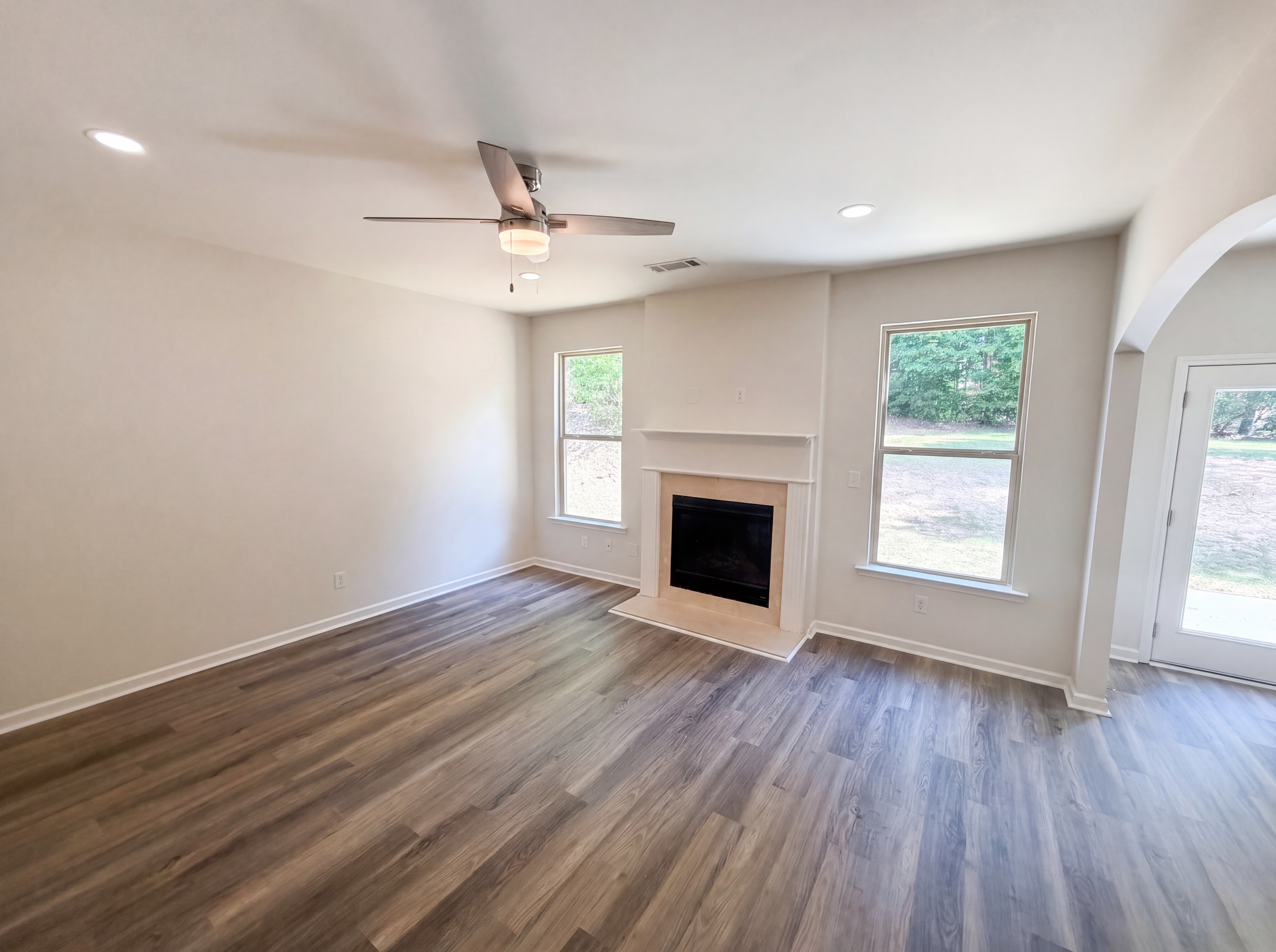 Photo 3 of 22 of 5049 Saphire Ct, Douglasville, GA