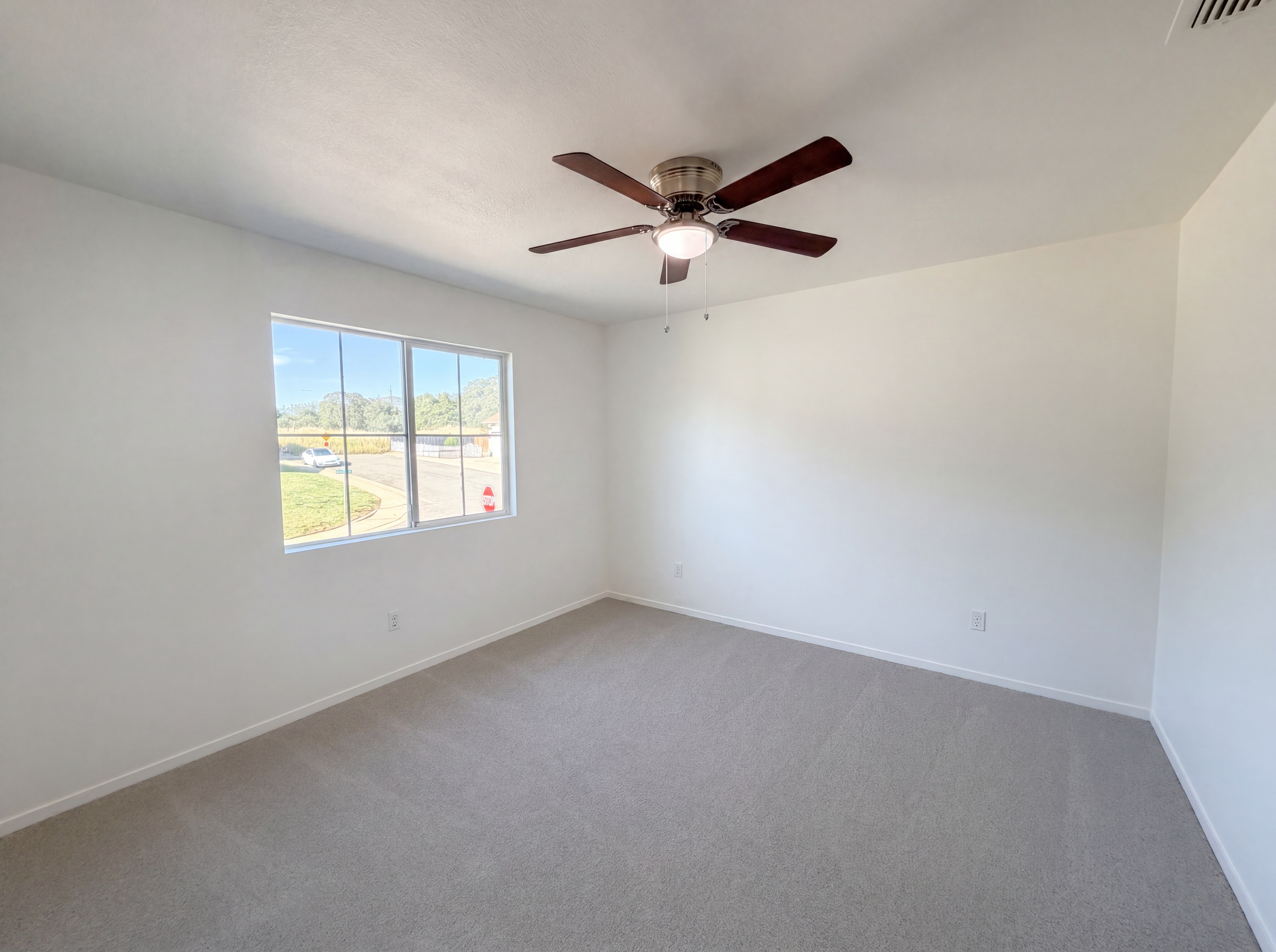 Photo 17 of 30 of 2805 Aquamarine Cir, Rescue, CA