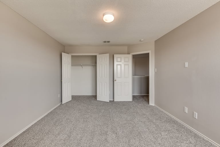 Photo 18 of 28 - 2657 Island Bay Way, Little Elm, TX 75068