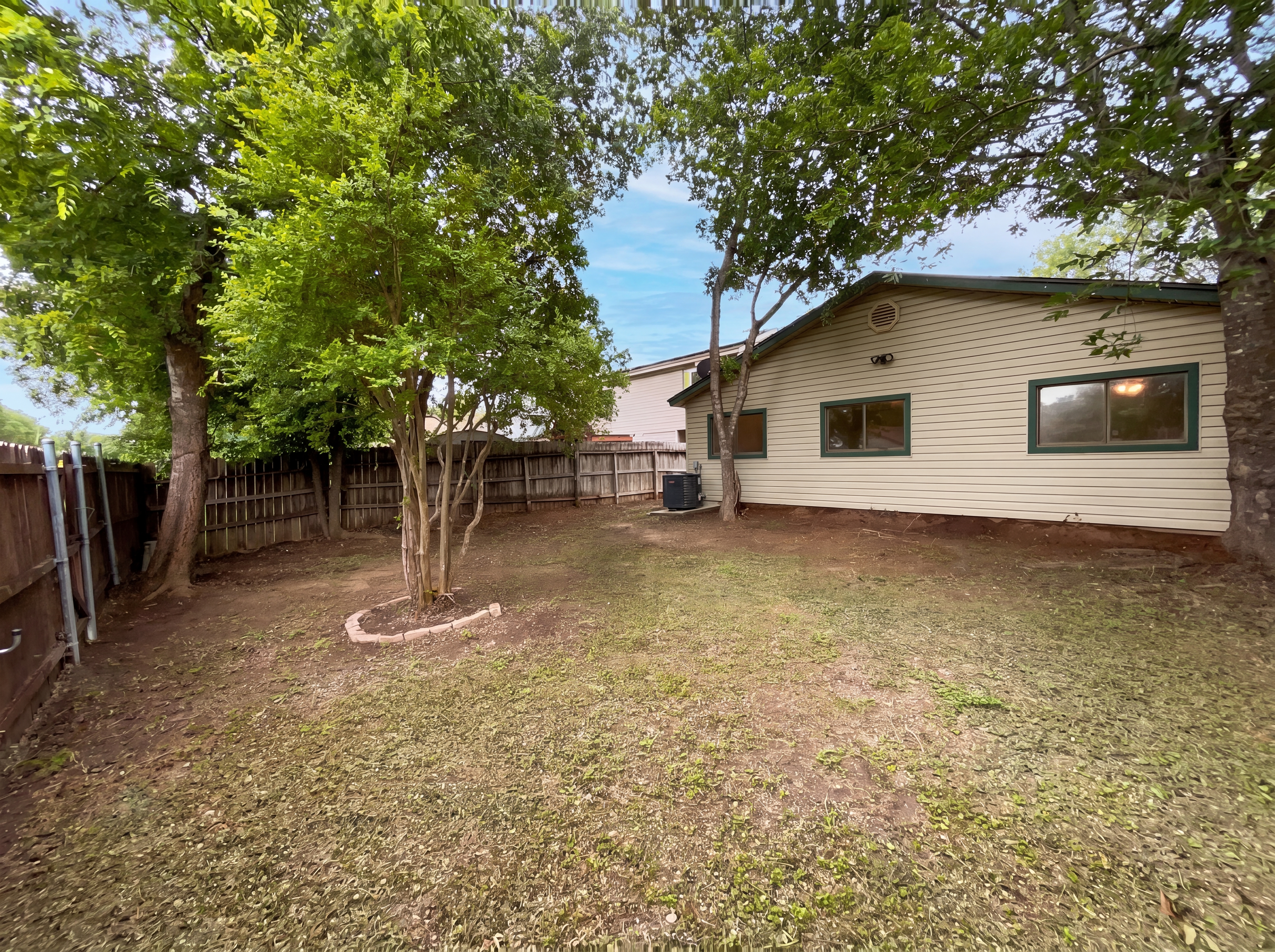 Photo 19 of 20 of 2830 Fisher Field Dr, San Antonio, TX