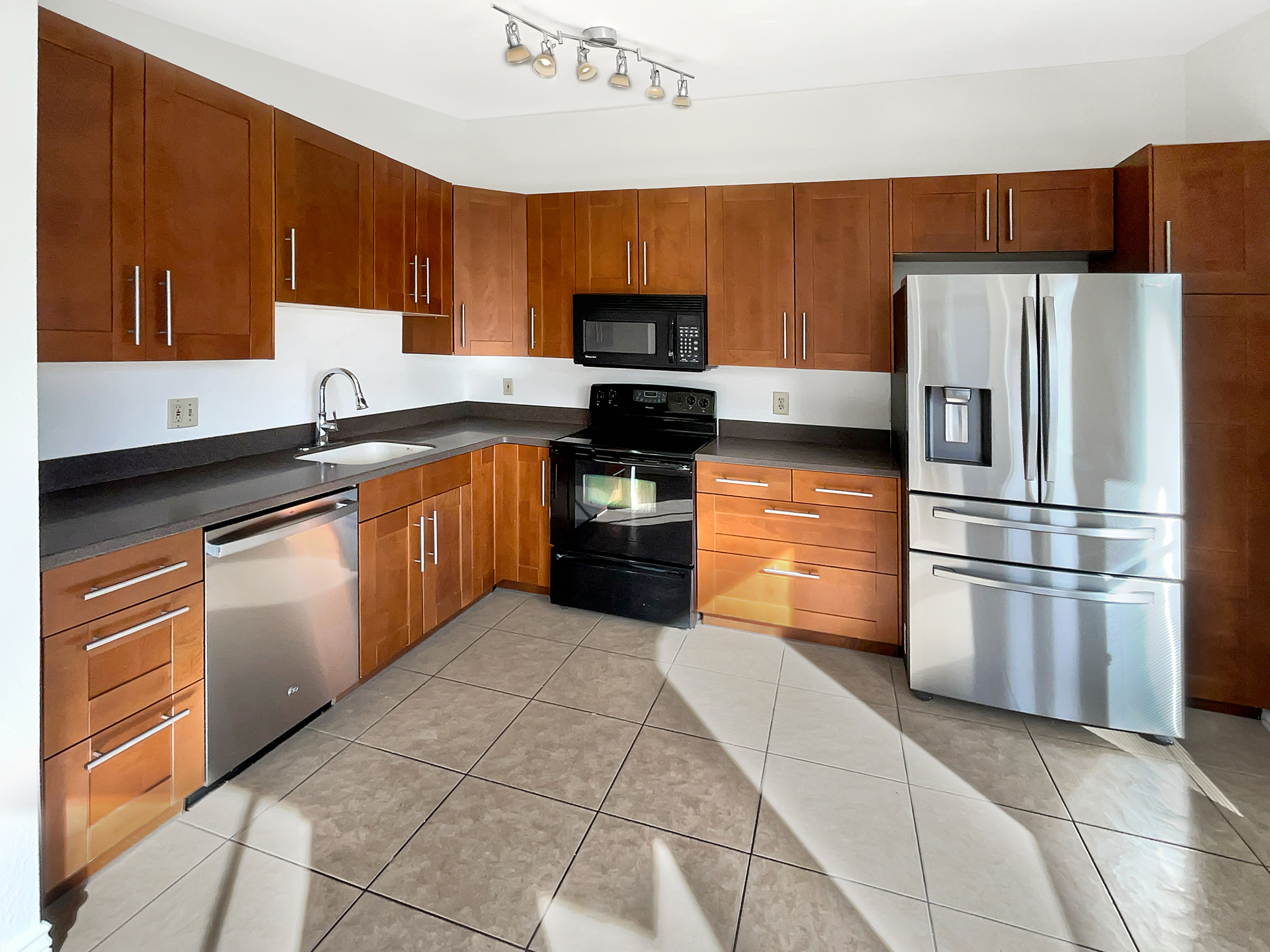 Photo 10 of 19 of 2015 N Villas Ln, Chandler, AZ