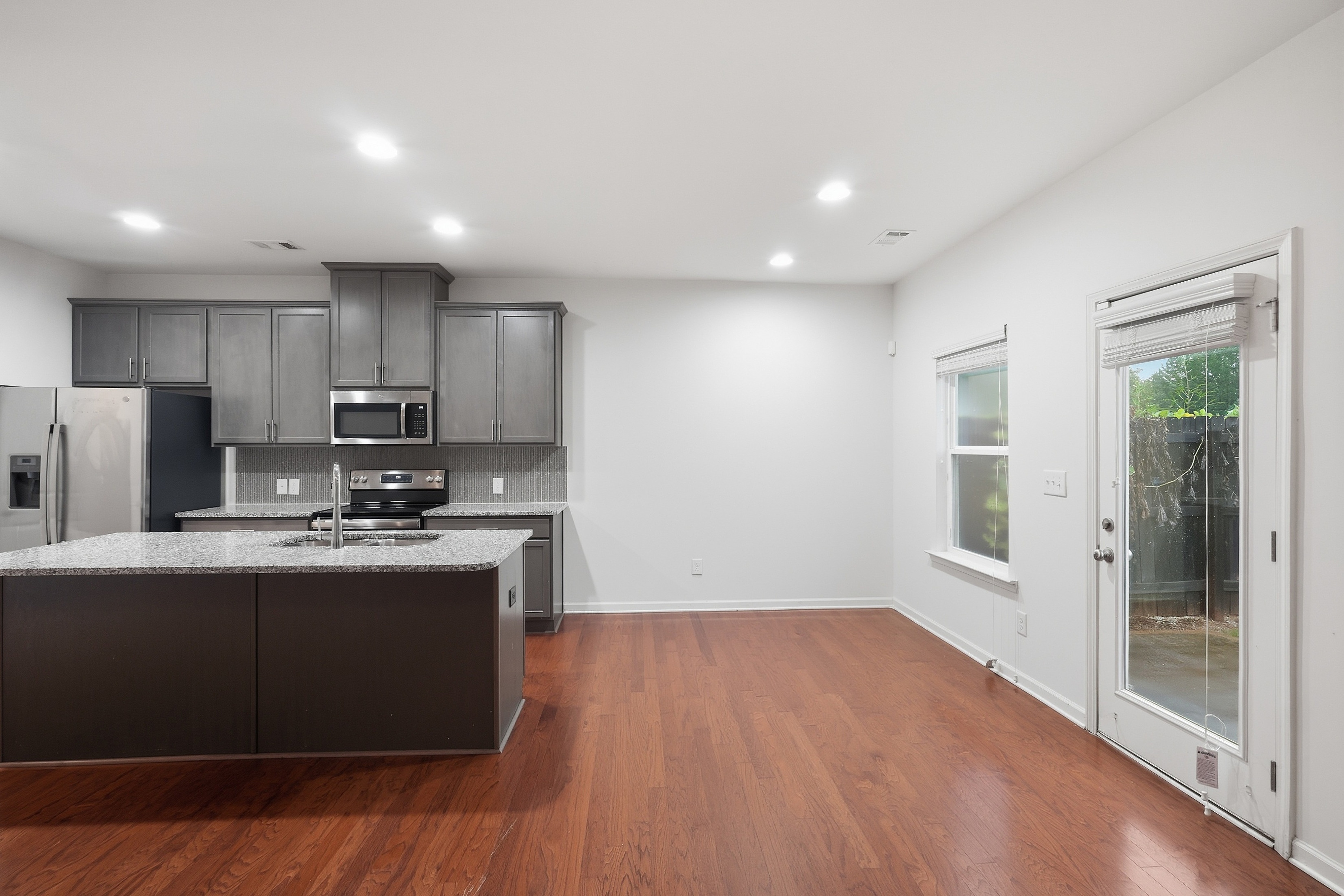 Photo 8 of 29 of 5267 Mill Way, Stone Mountain, GA