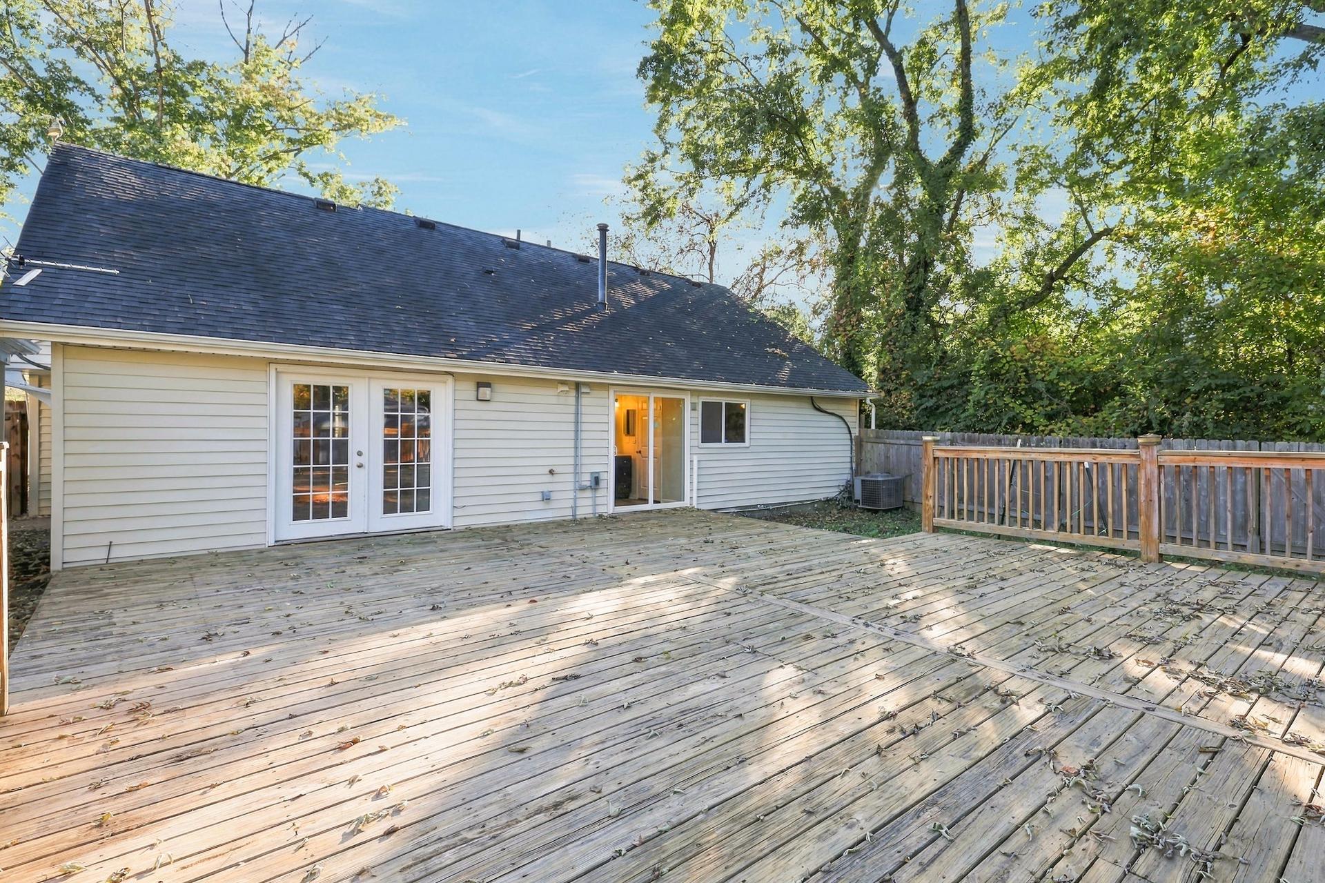 Photo 17 of 21 of 1207 W Spring Valley Pike, Dayton, OH