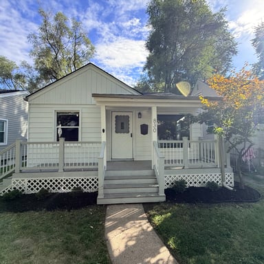 Property photo 1 of 830 Channing St