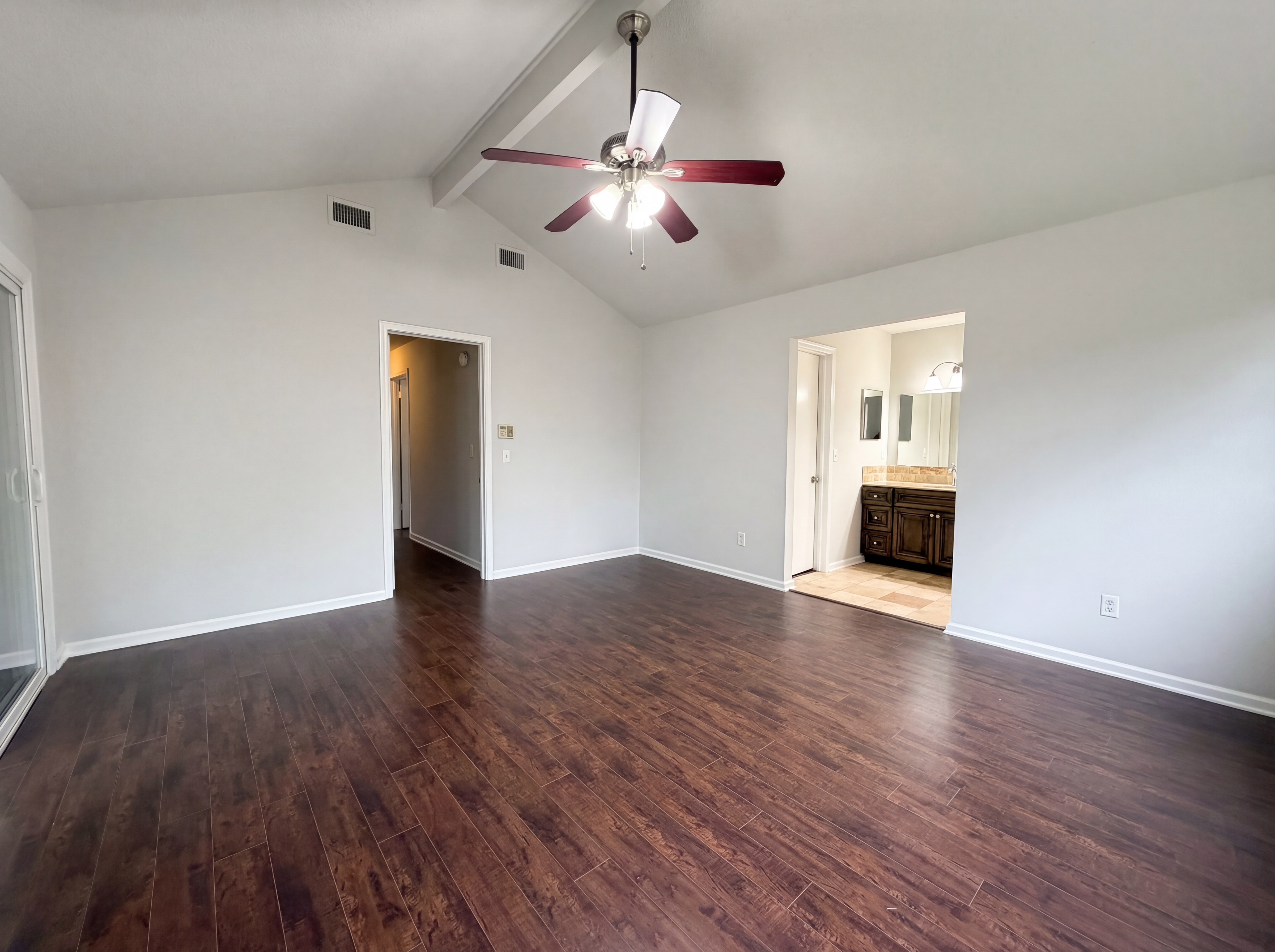 Photo 18 of 22 of 606 Gulfstream Trl S, Orange Park, FL